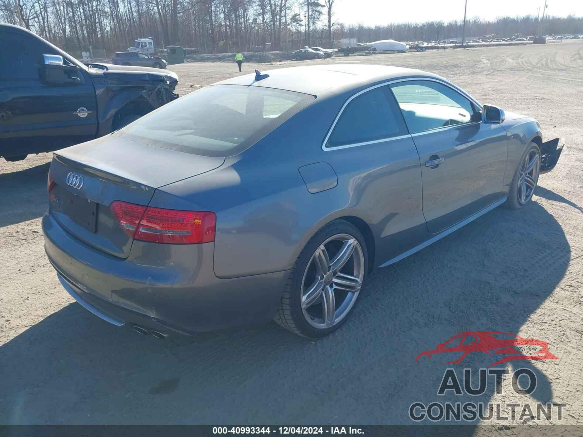 AUDI S5 2012 - WAUVVAFR4CA008133