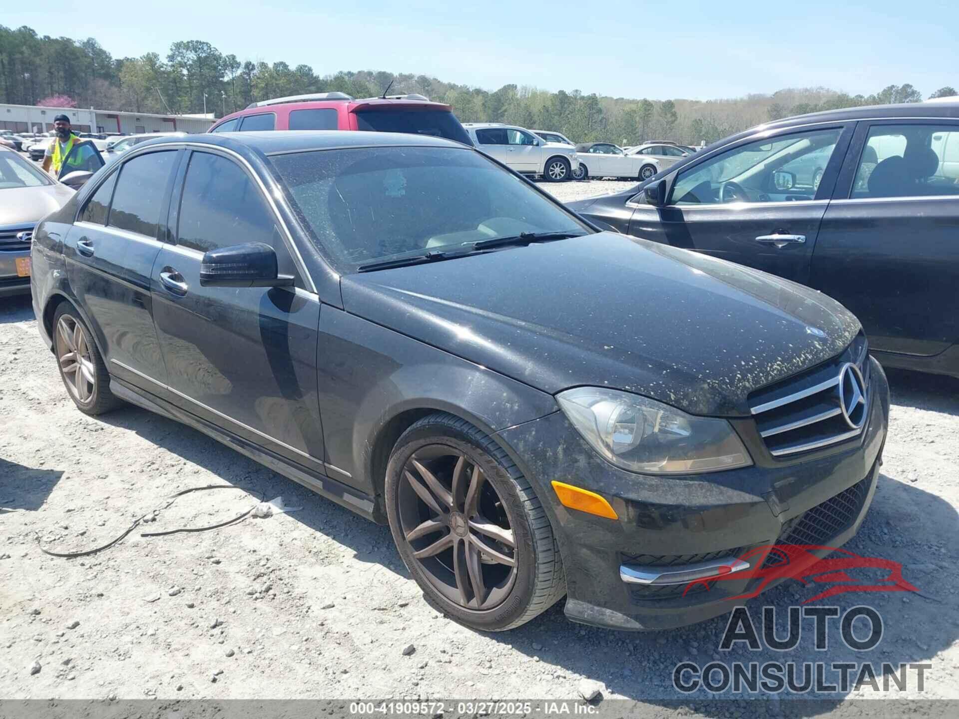 MERCEDES-BENZ C 250 2014 - WDDGF4HB3ER310968
