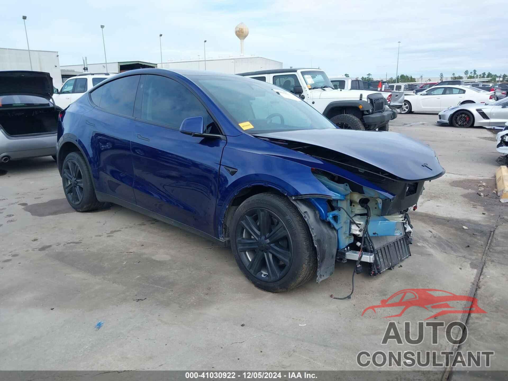 TESLA MODEL Y 2023 - 7SAYGDEE4PF890463