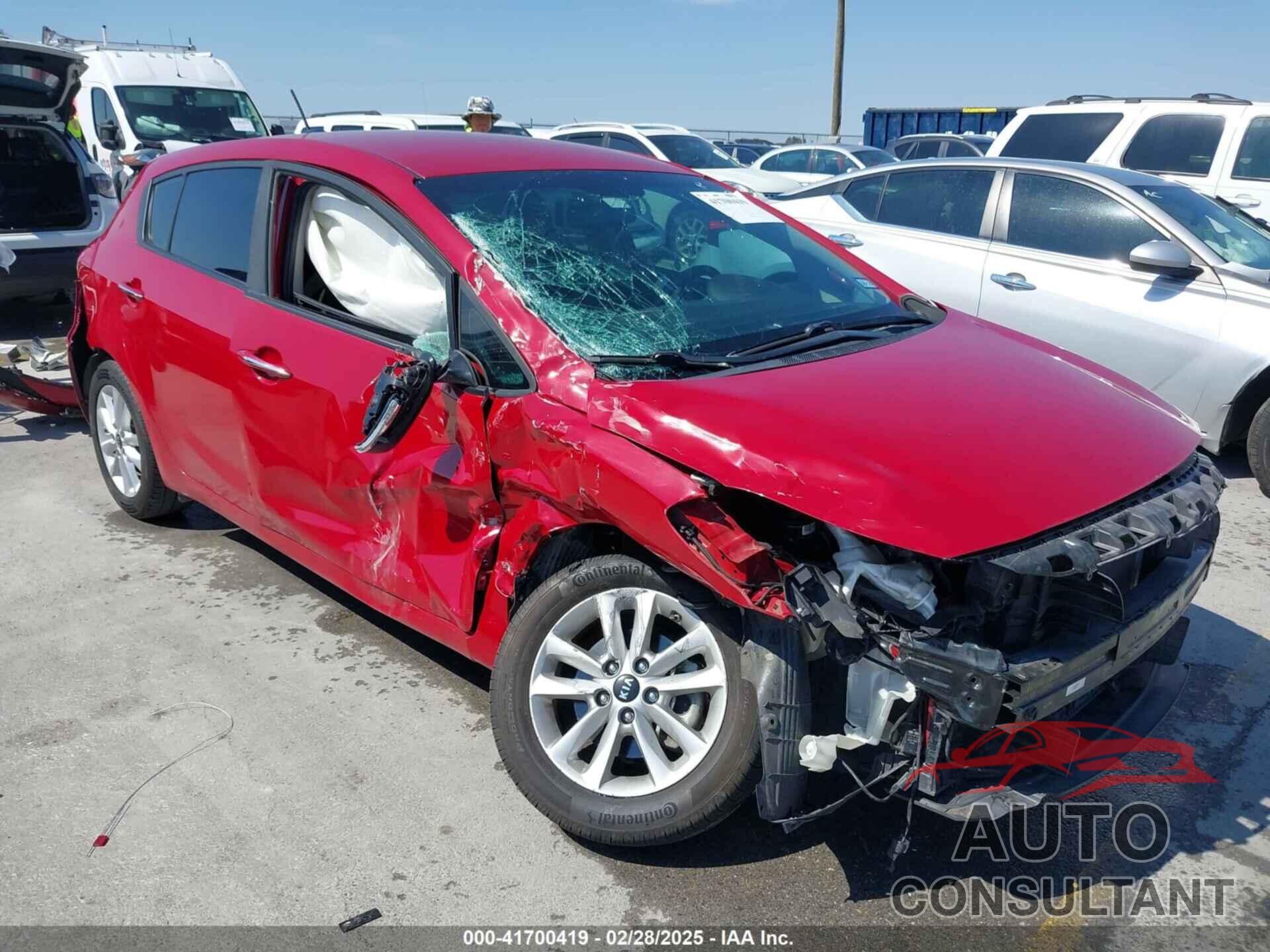 KIA FORTE 2017 - KNAFK5A8XH5691779