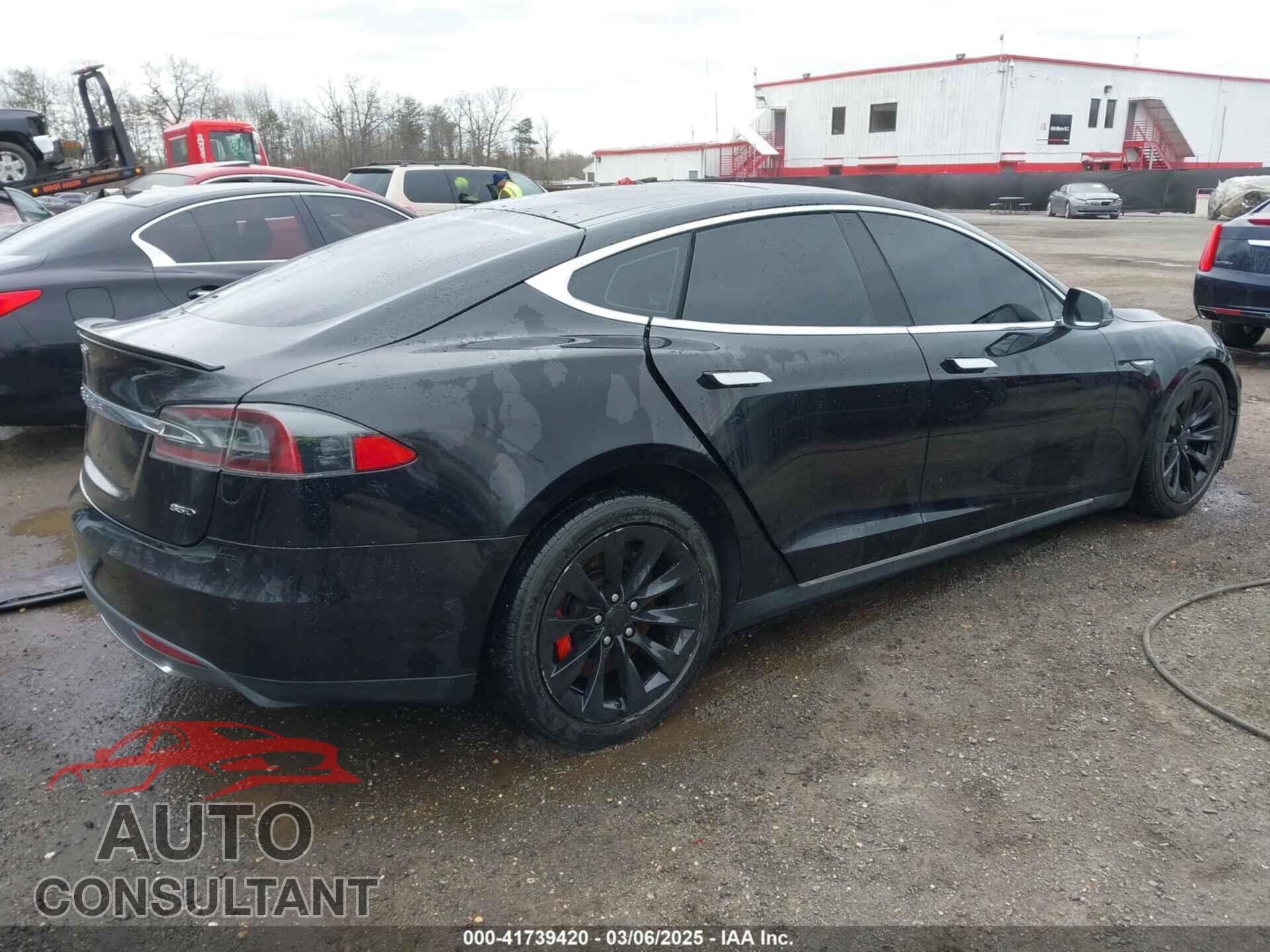 TESLA MODEL S 2015 - 5YJSA1E20FF107291