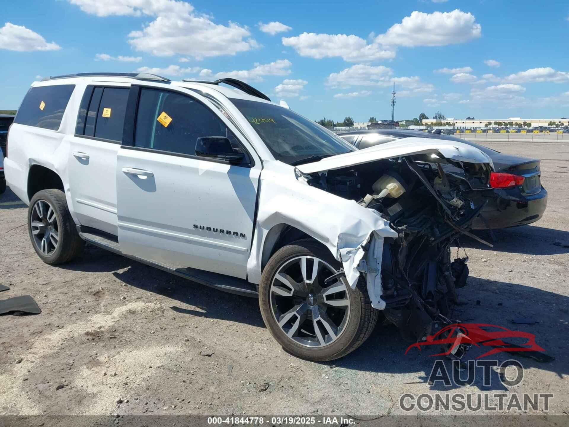 CHEVROLET SUBURBAN 2020 - 1GNSCJKJ9LR126831