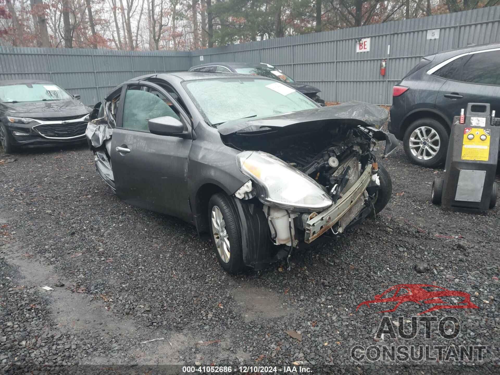 NISSAN VERSA 2017 - 3N1CN7AP4HL810512