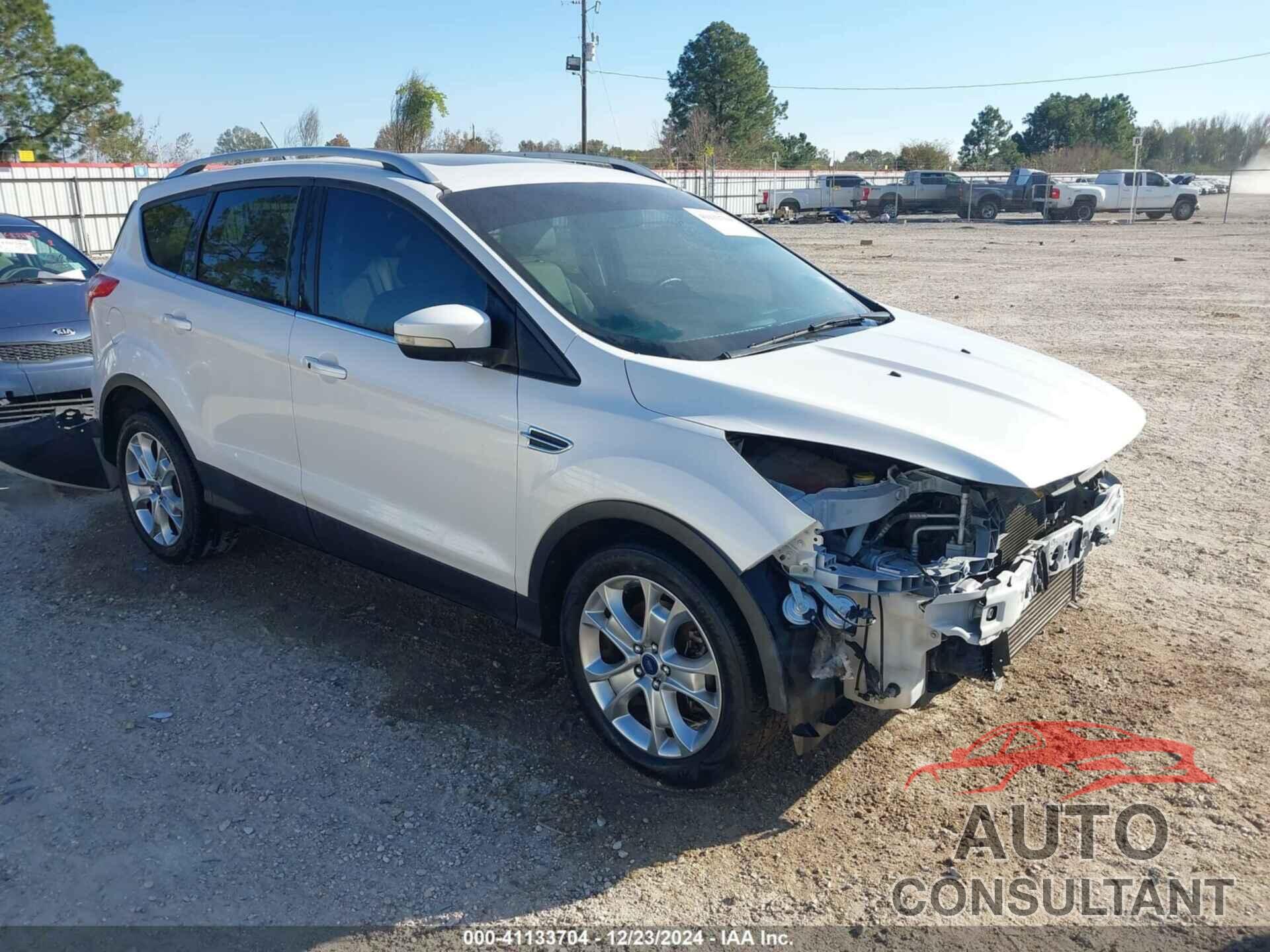 FORD ESCAPE 2015 - 1FMCU0J9XFUC01223