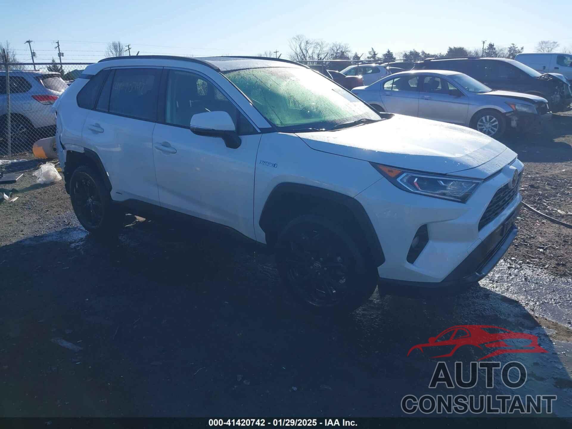 TOYOTA RAV4 HYBRID 2021 - JTMB6RFV2MD014687