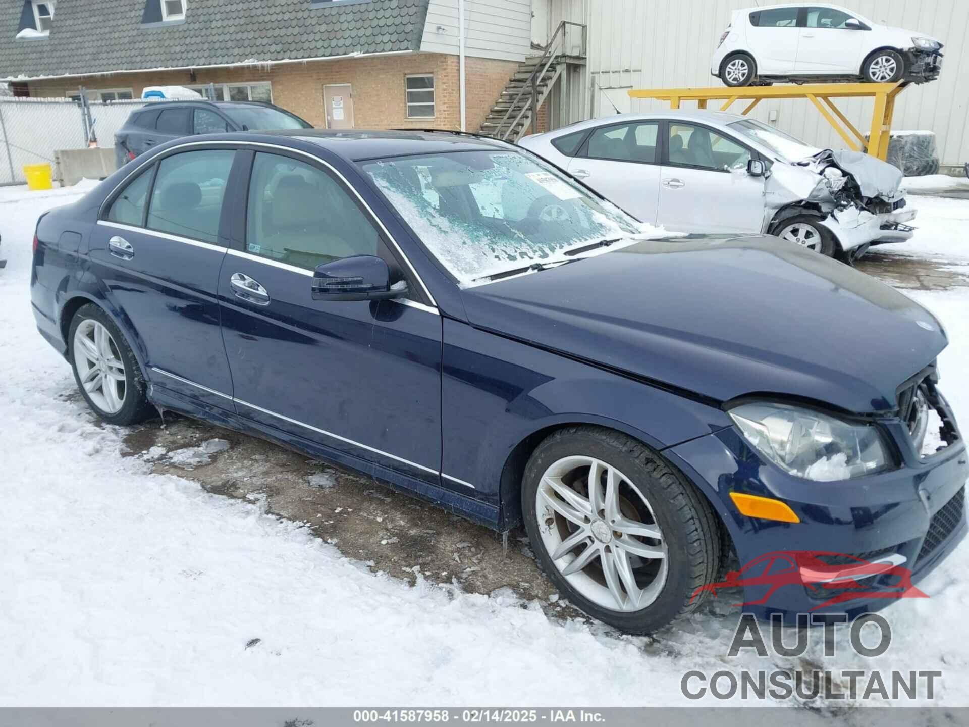 MERCEDES-BENZ C 300 2012 - WDDGF8BB0CF909602