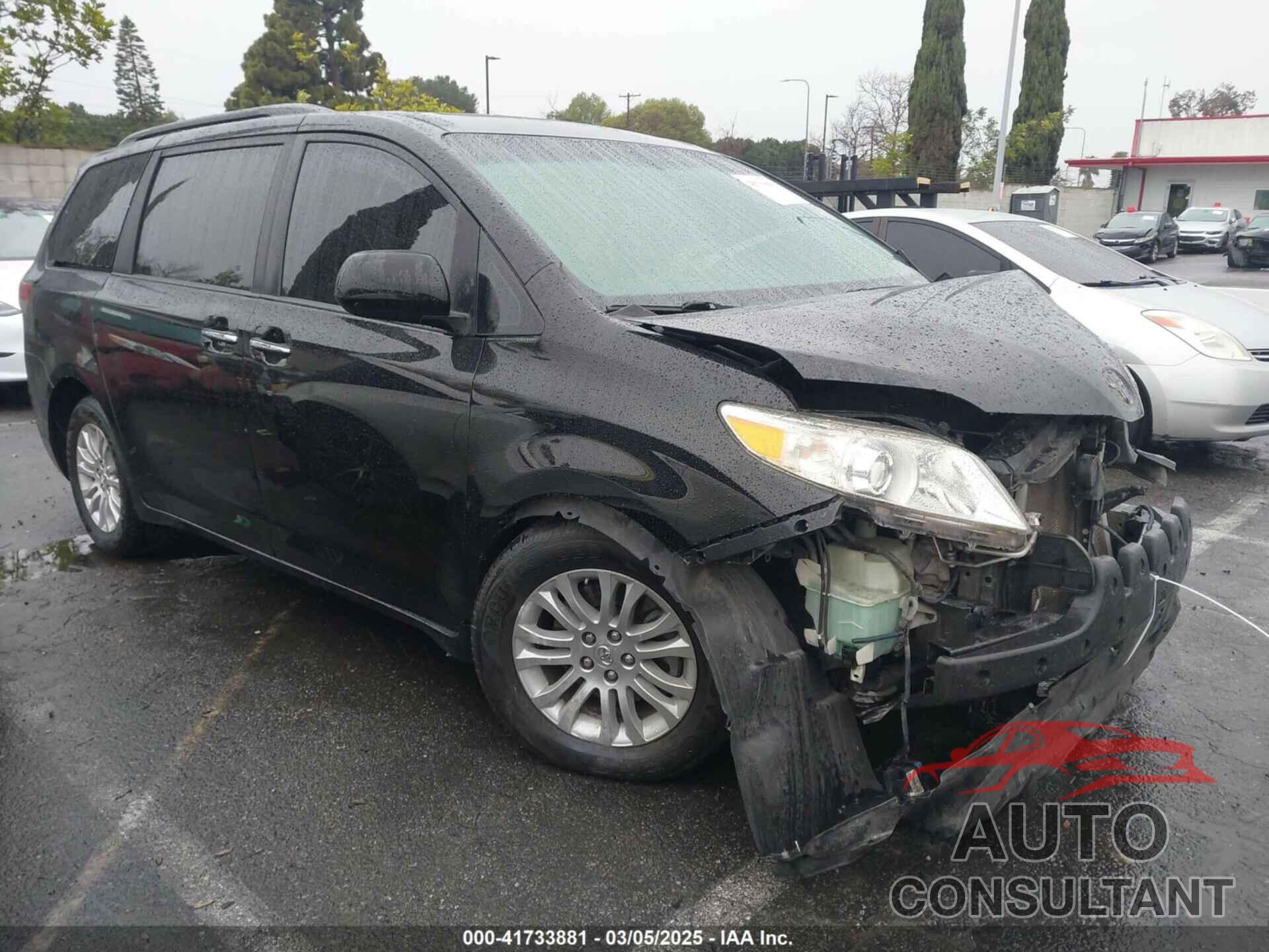 TOYOTA SIENNA 2011 - 5TDYK3DC9BS068364