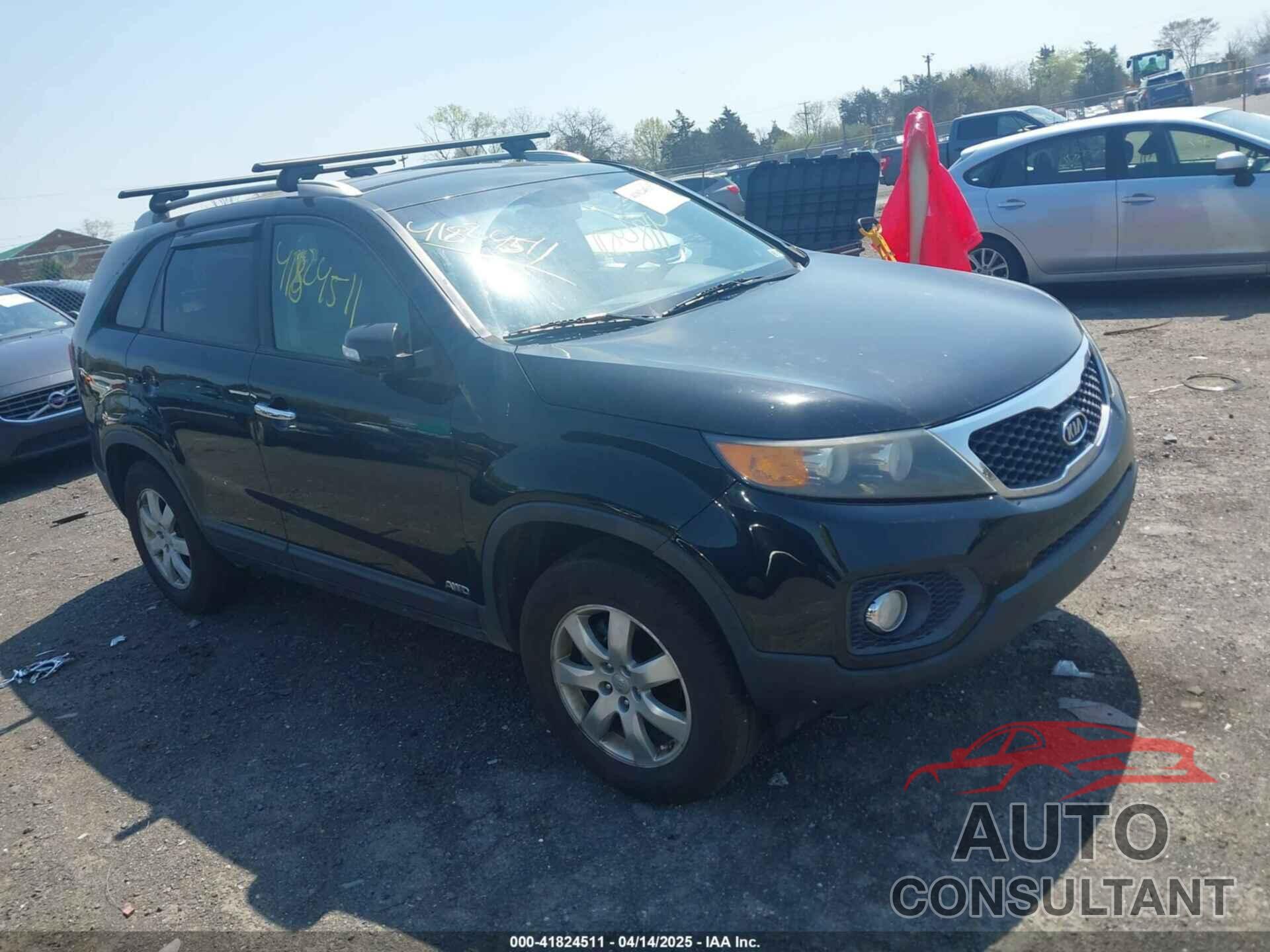 KIA SORENTO 2013 - 5XYKTDA67DG375524