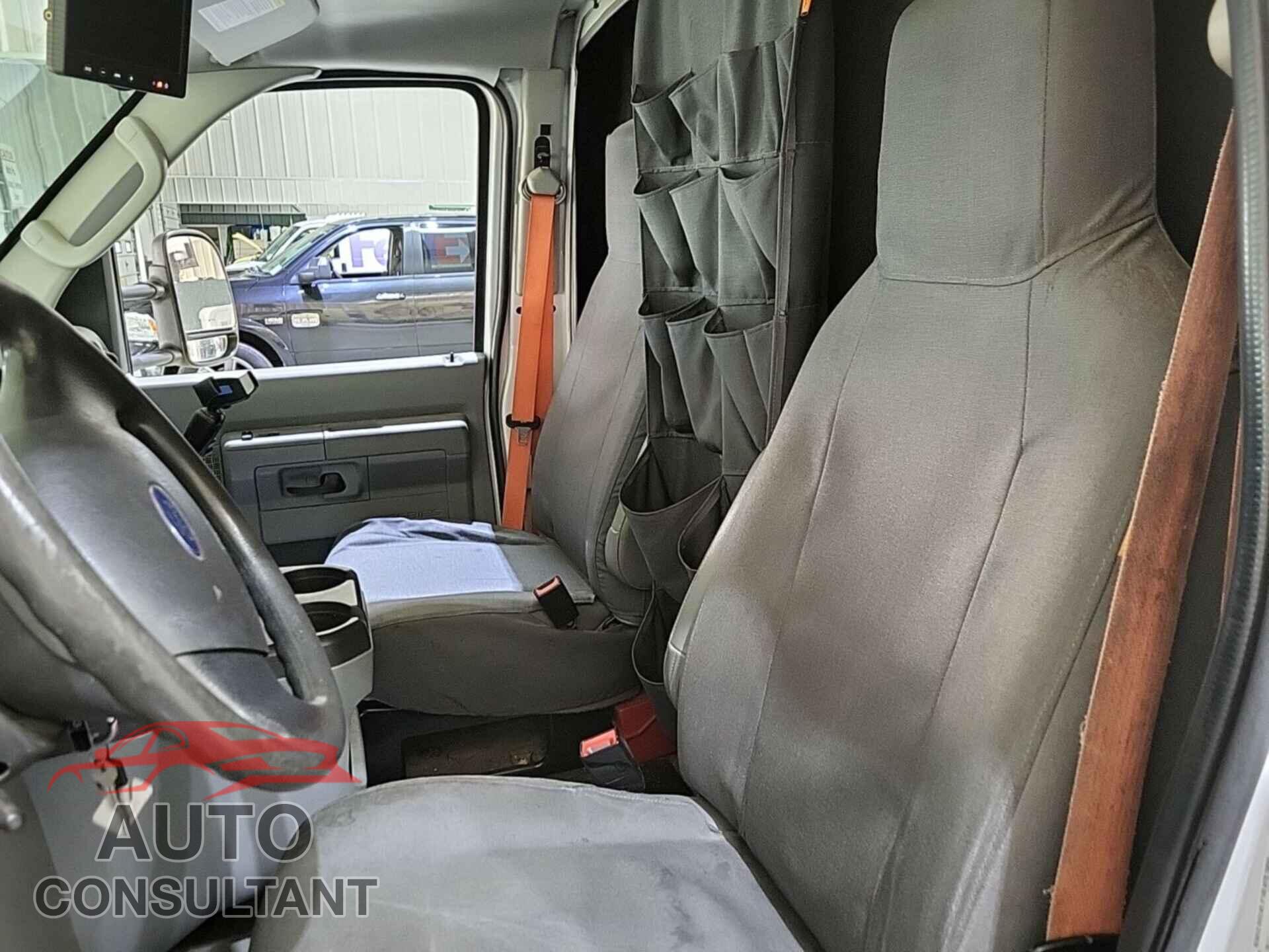 FORD E-450 CUTAWAY 2018 - 1FDXE4FS1JDC18924