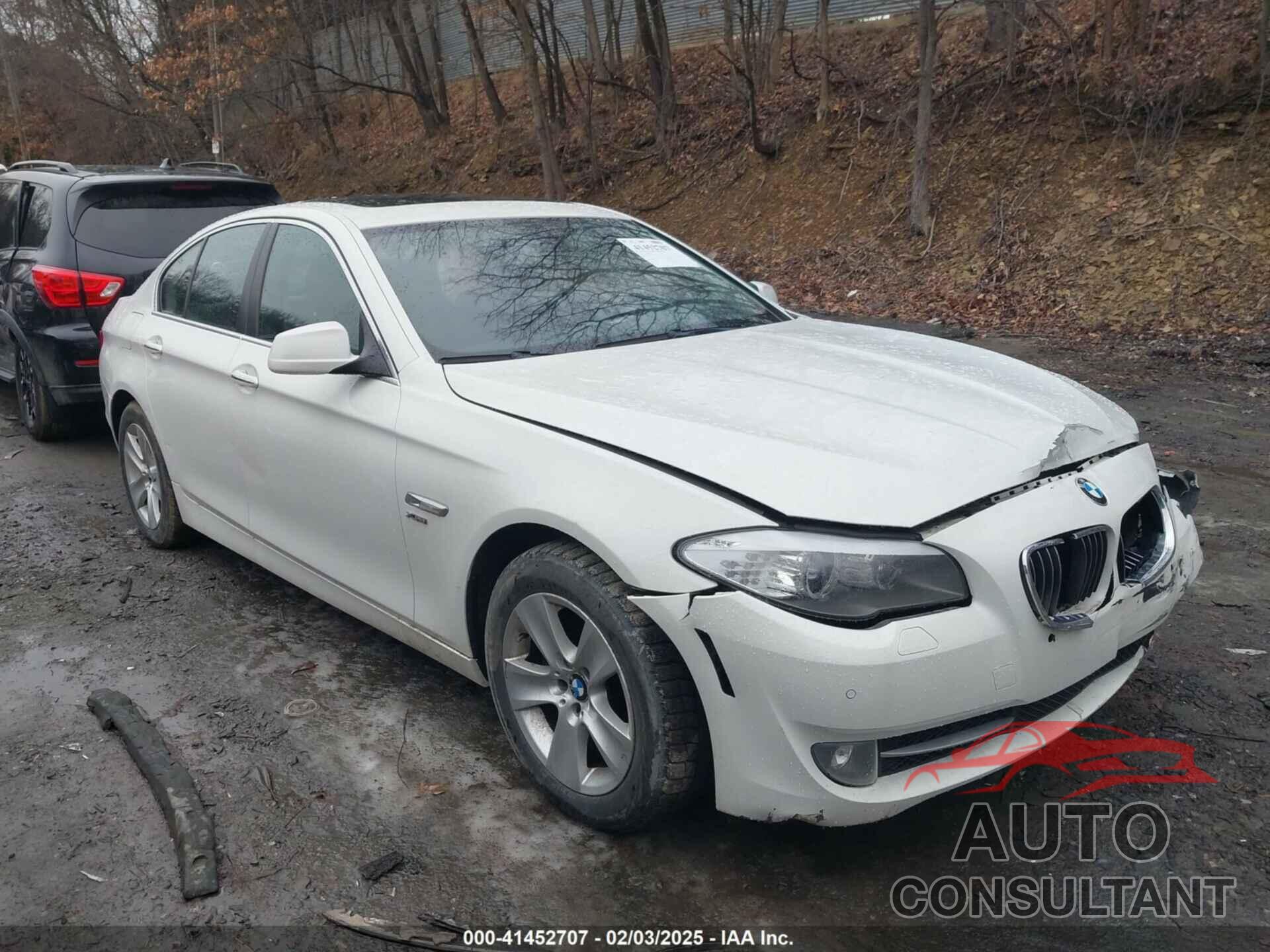 BMW 528I 2012 - WBAXH5C51CDW05571