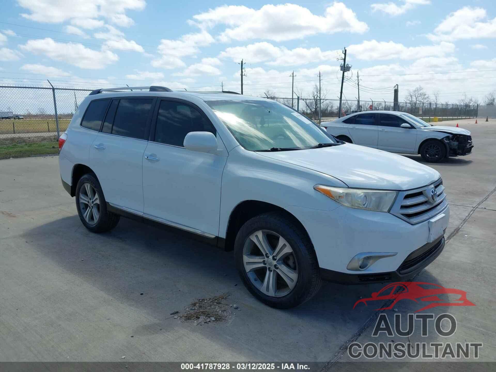 TOYOTA HIGHLANDER 2011 - 5TDYK3EH4BS049750