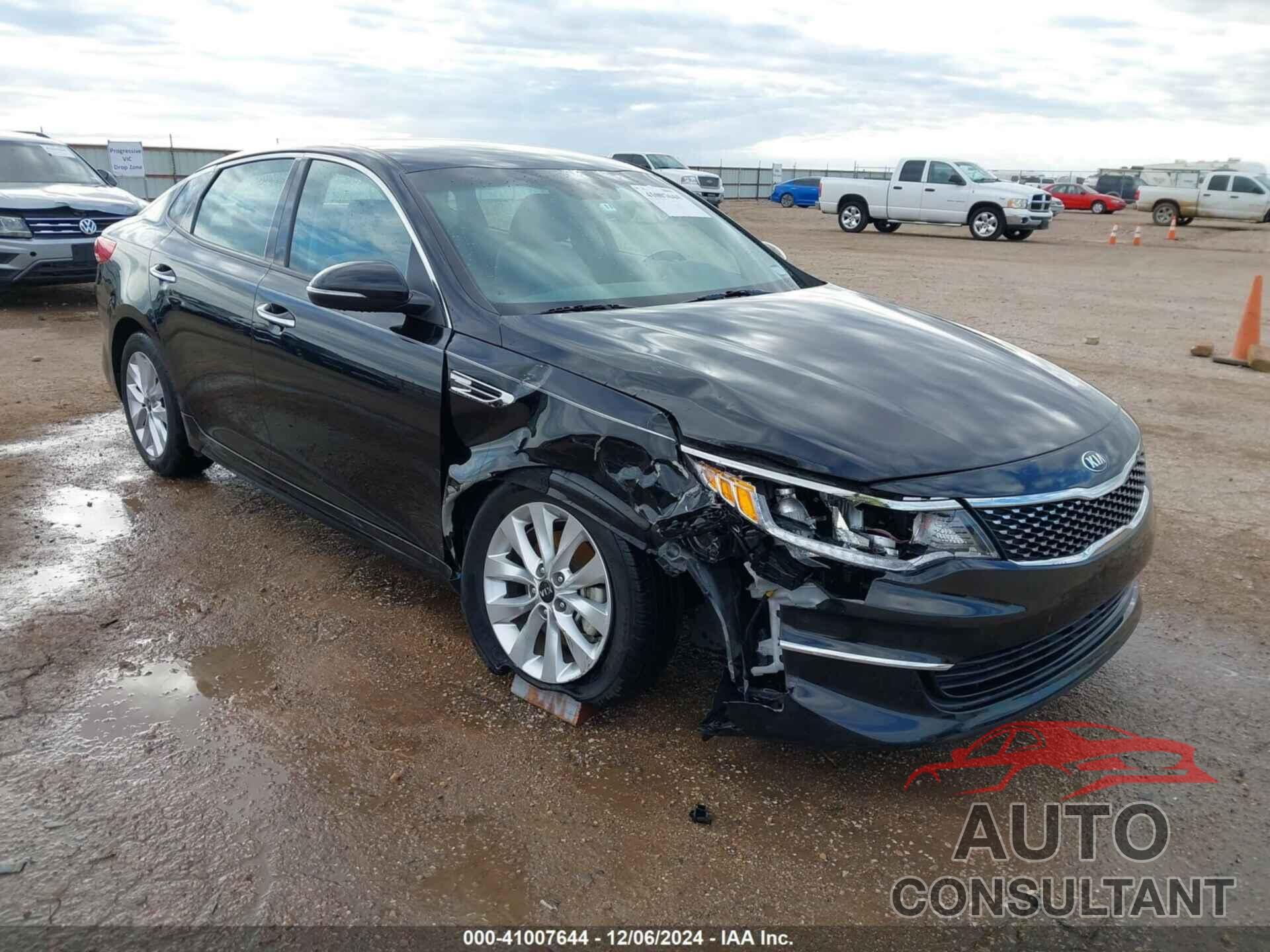 KIA OPTIMA 2018 - 5XXGU4L37JG196535