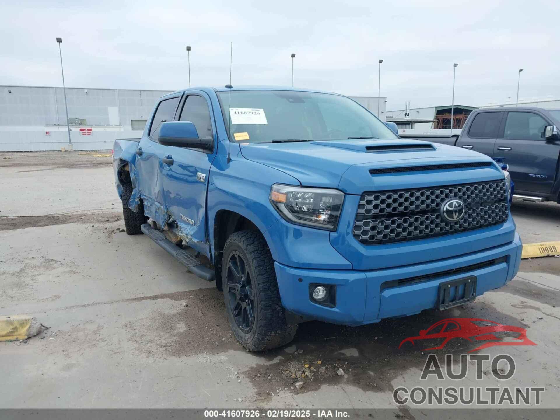 TOYOTA TUNDRA 2019 - 5TFDW5F18KX833777
