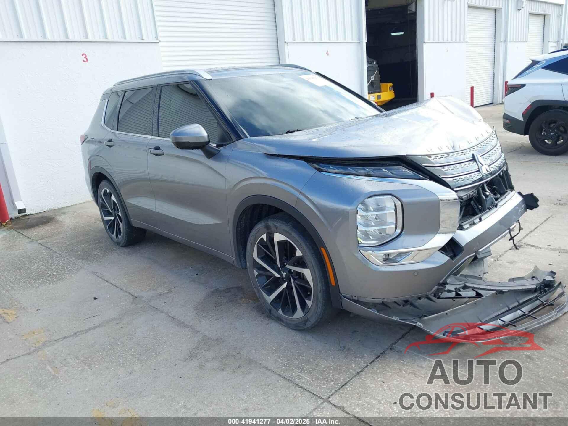 MITSUBISHI OUTLANDER 2022 - JA4J3VA86NZ058107