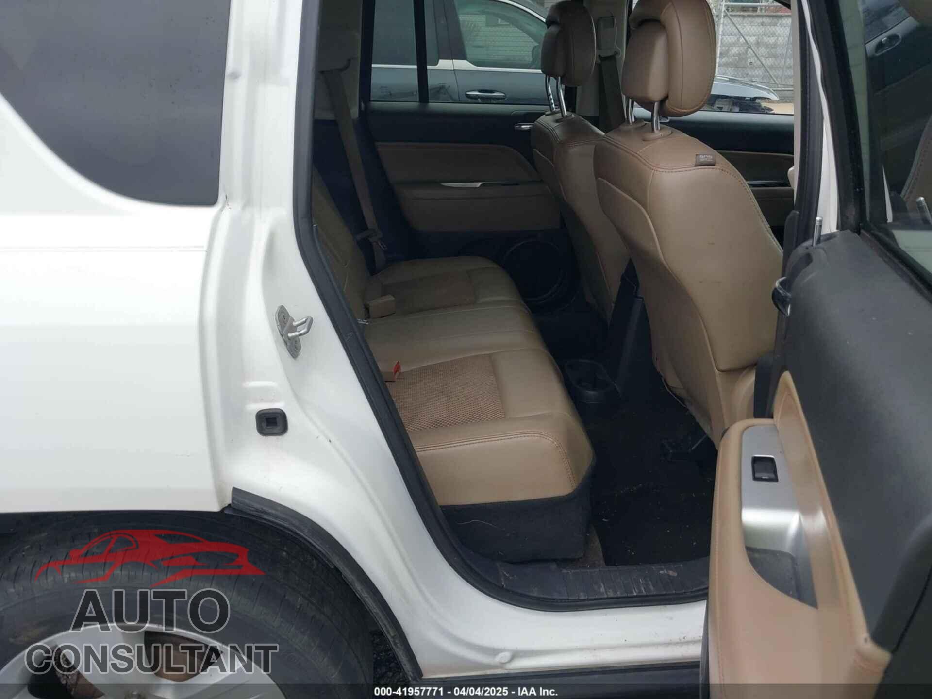 JEEP COMPASS 2014 - 1C4NJCEB8ED518193