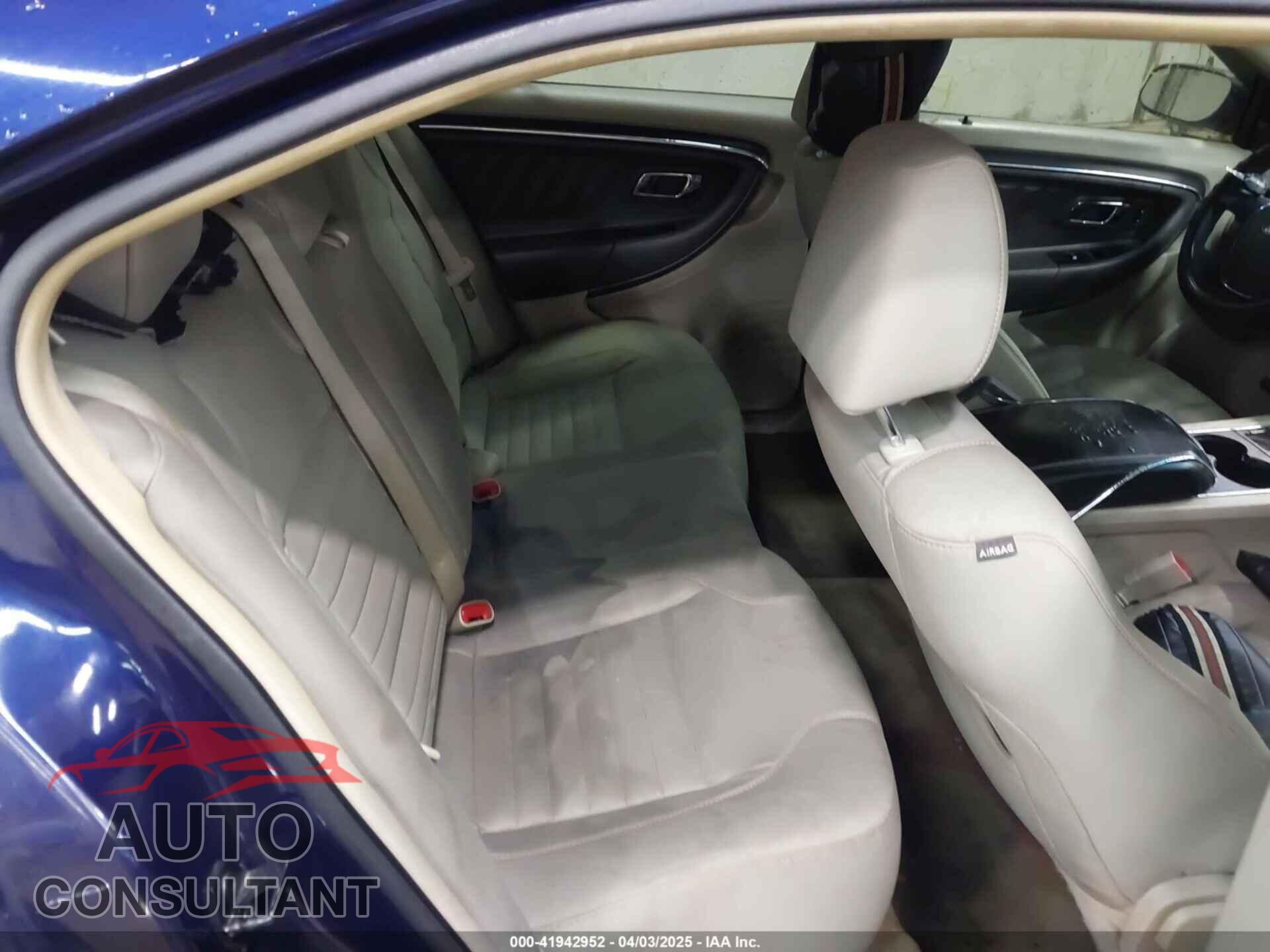FORD TAURUS 2011 - 1FAHP2DW4BG187235