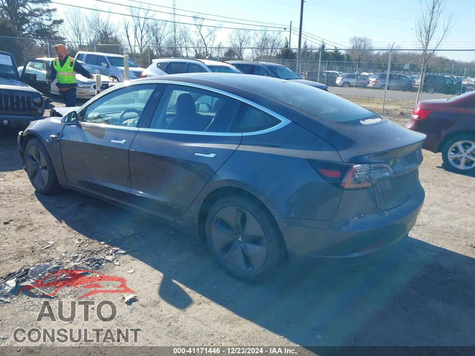 TESLA MODEL 3 2018 - 5YJ3E1EB4JF066035