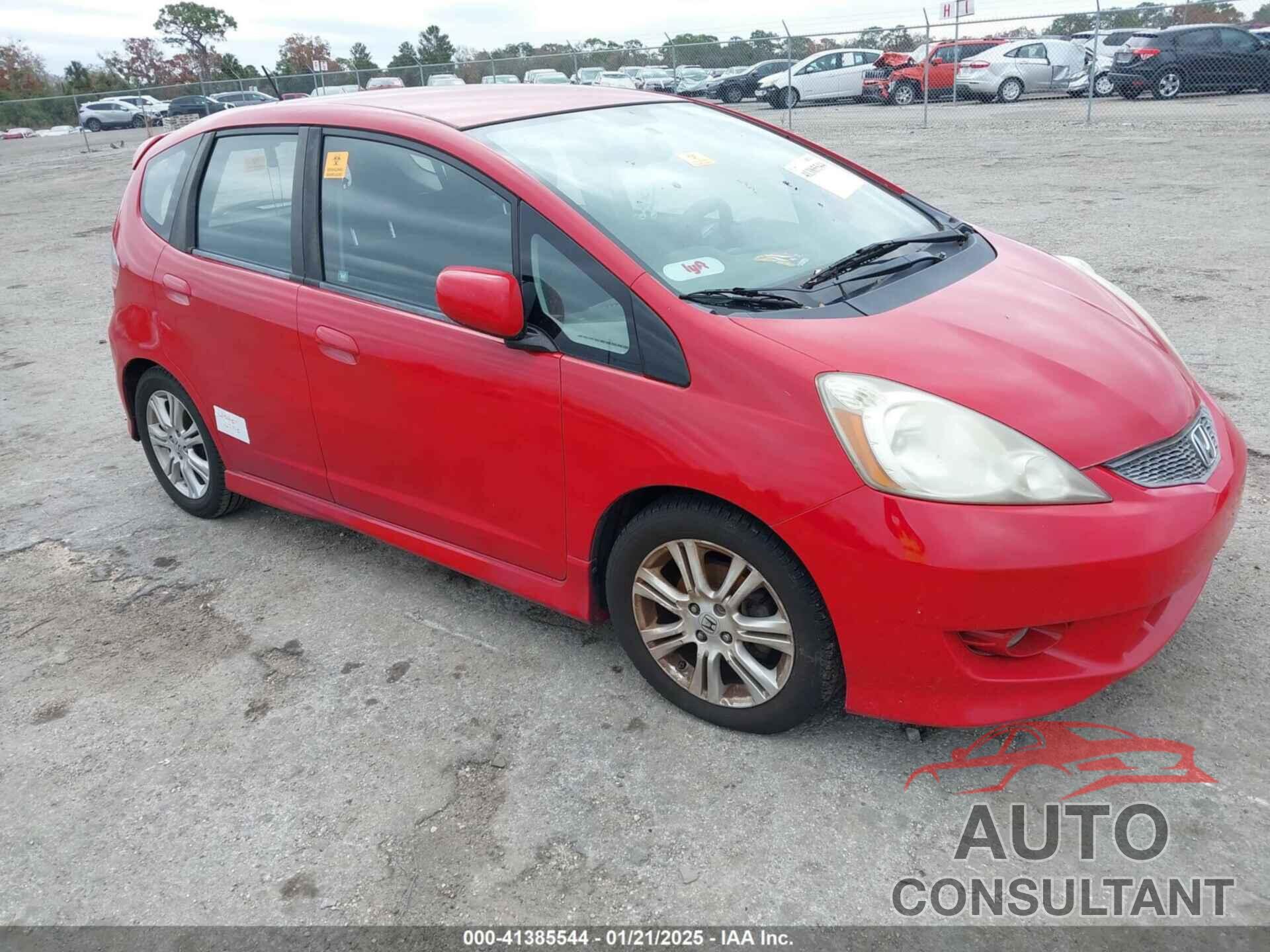 HONDA FIT 2011 - JHMGE8H58BS001692