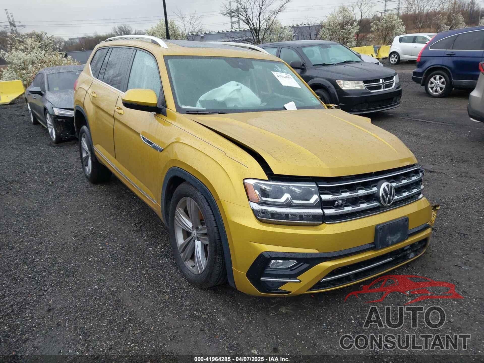 VOLKSWAGEN ATLAS 2018 - 1V2RR2CA0JC557938