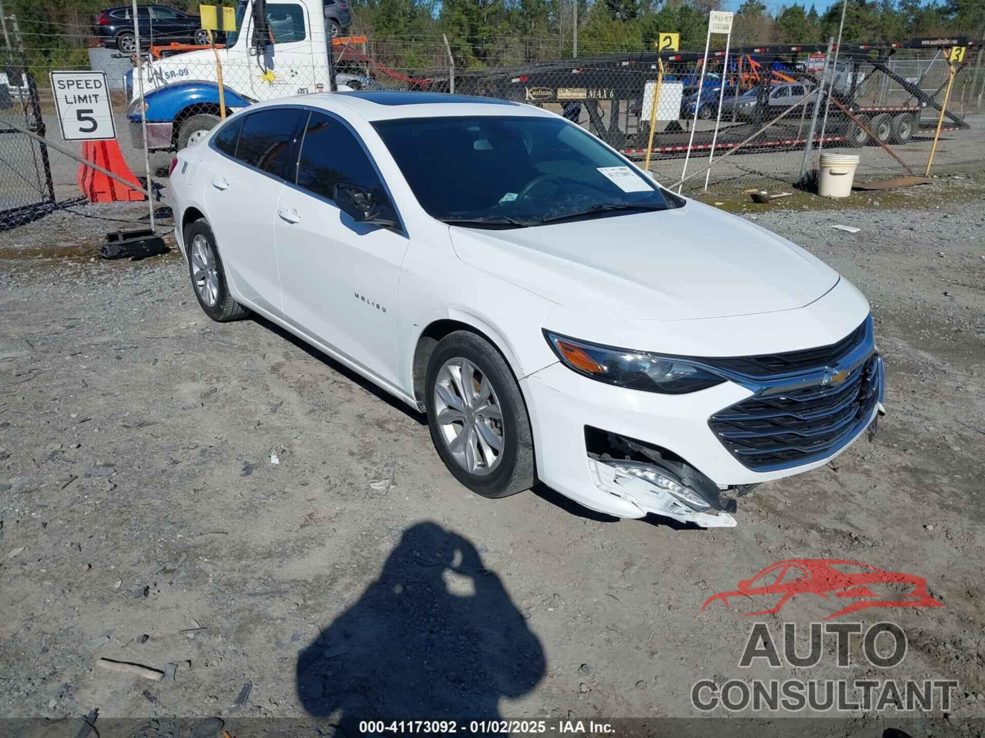 CHEVROLET MALIBU 2020 - 1G1ZD5ST4LF090070