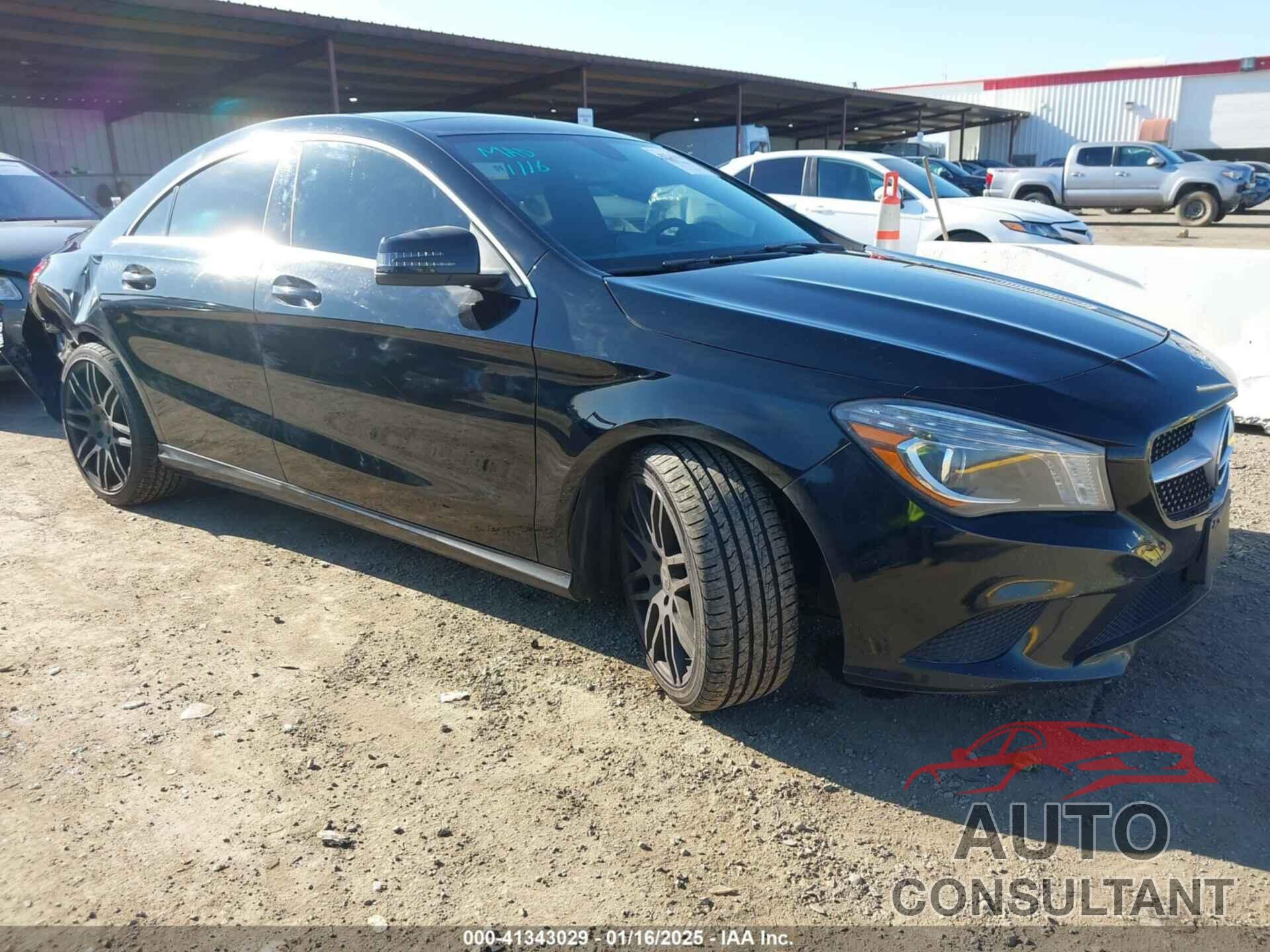 MERCEDES-BENZ CLA 250 2014 - WDDSJ4GB6EN120244