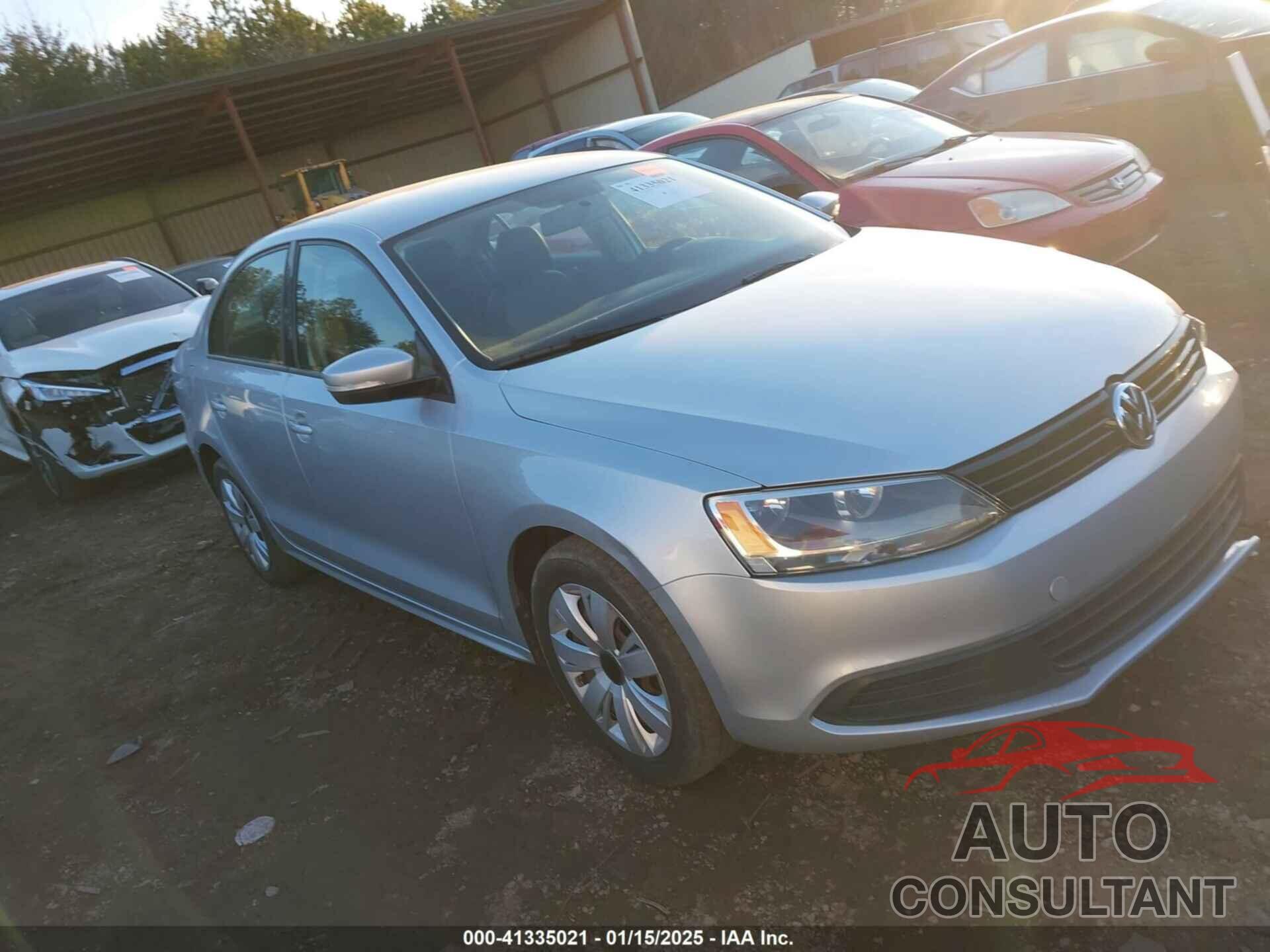 VOLKSWAGEN JETTA 2012 - 3VWDX7AJ5CM123272