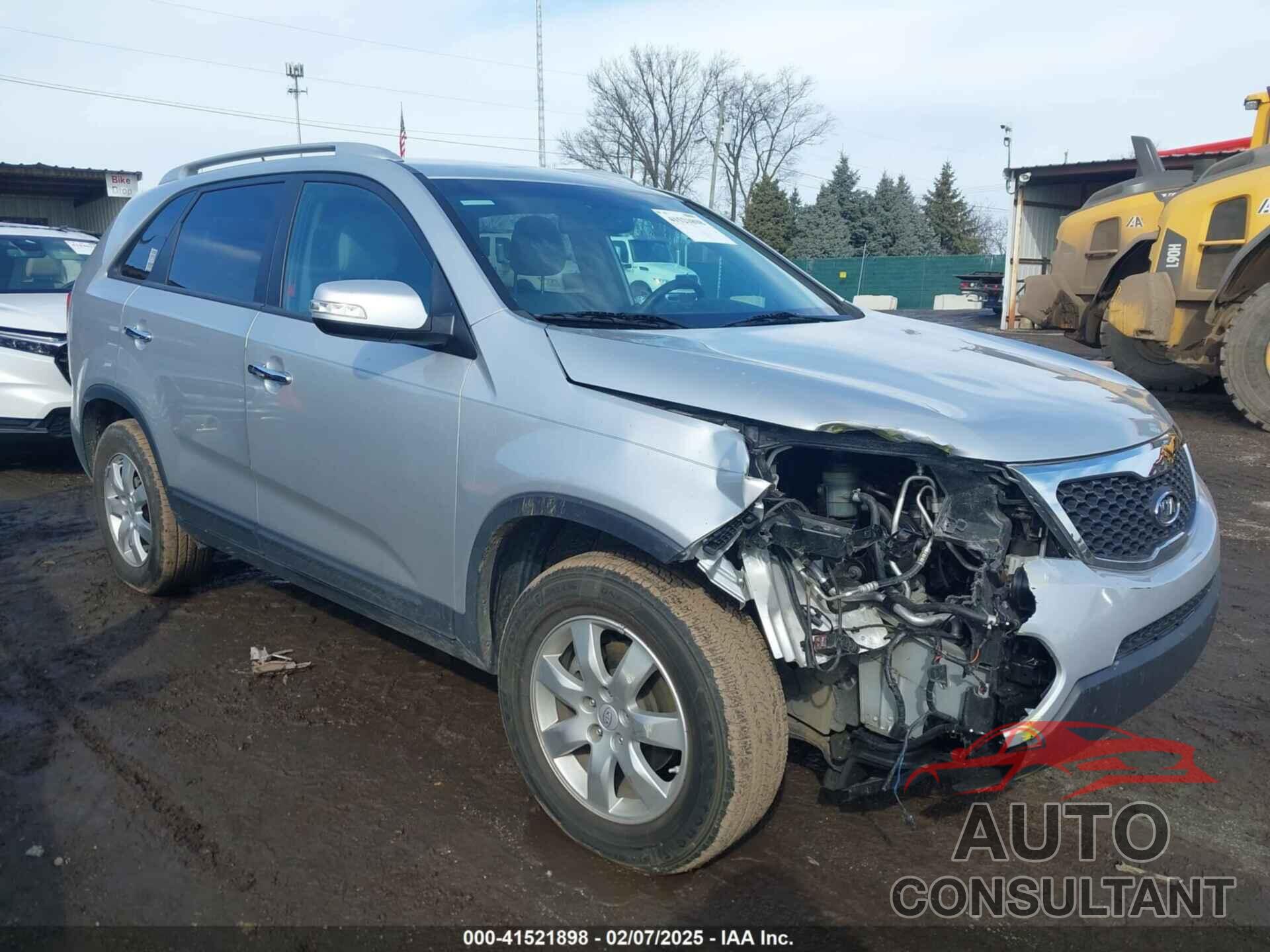 KIA SORENTO 2011 - 5XYKT4A16BG107033
