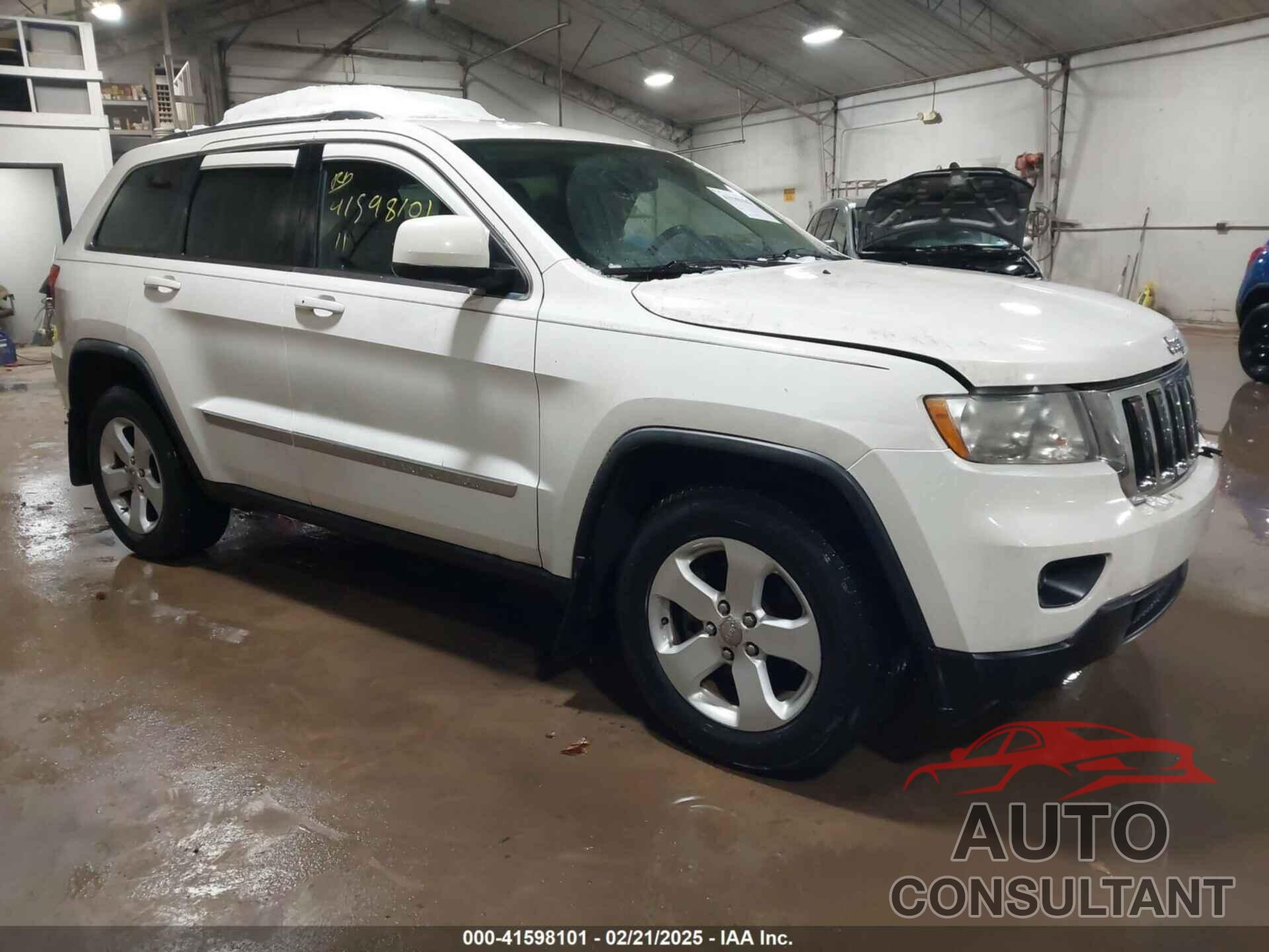 JEEP GRAND CHEROKEE 2011 - 1J4RR4GG2BC723352