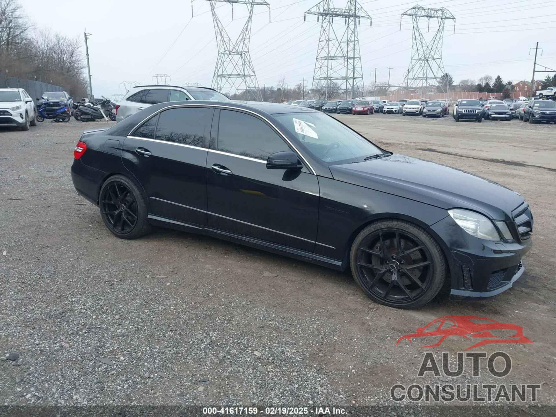MERCEDES-BENZ E 550 2013 - WDDHF9BB2DA743379