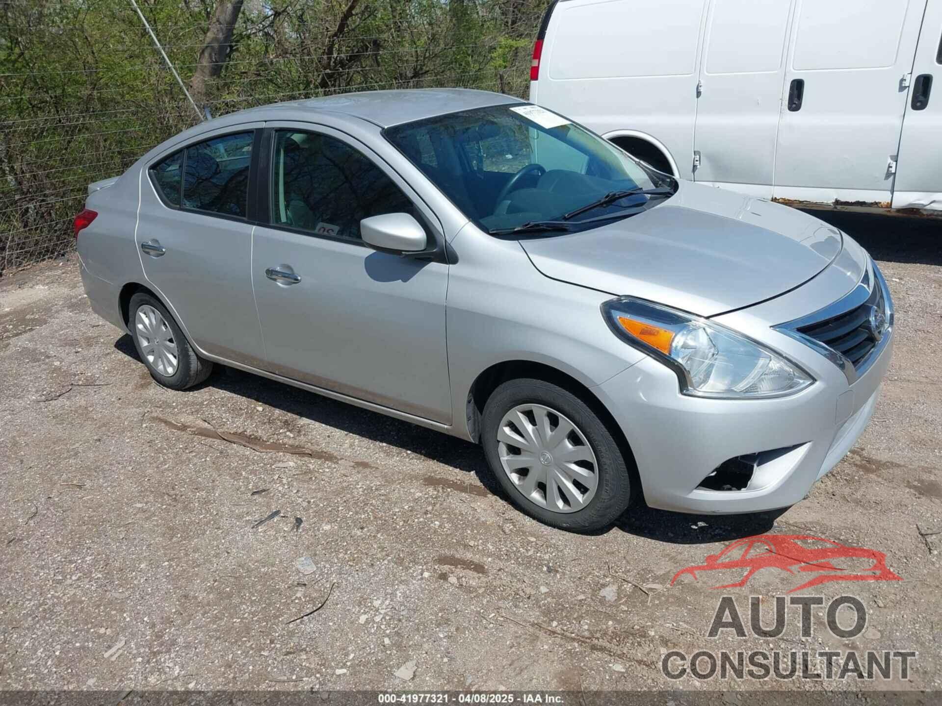 NISSAN VERSA 2019 - 3N1CN7AP3KL844397