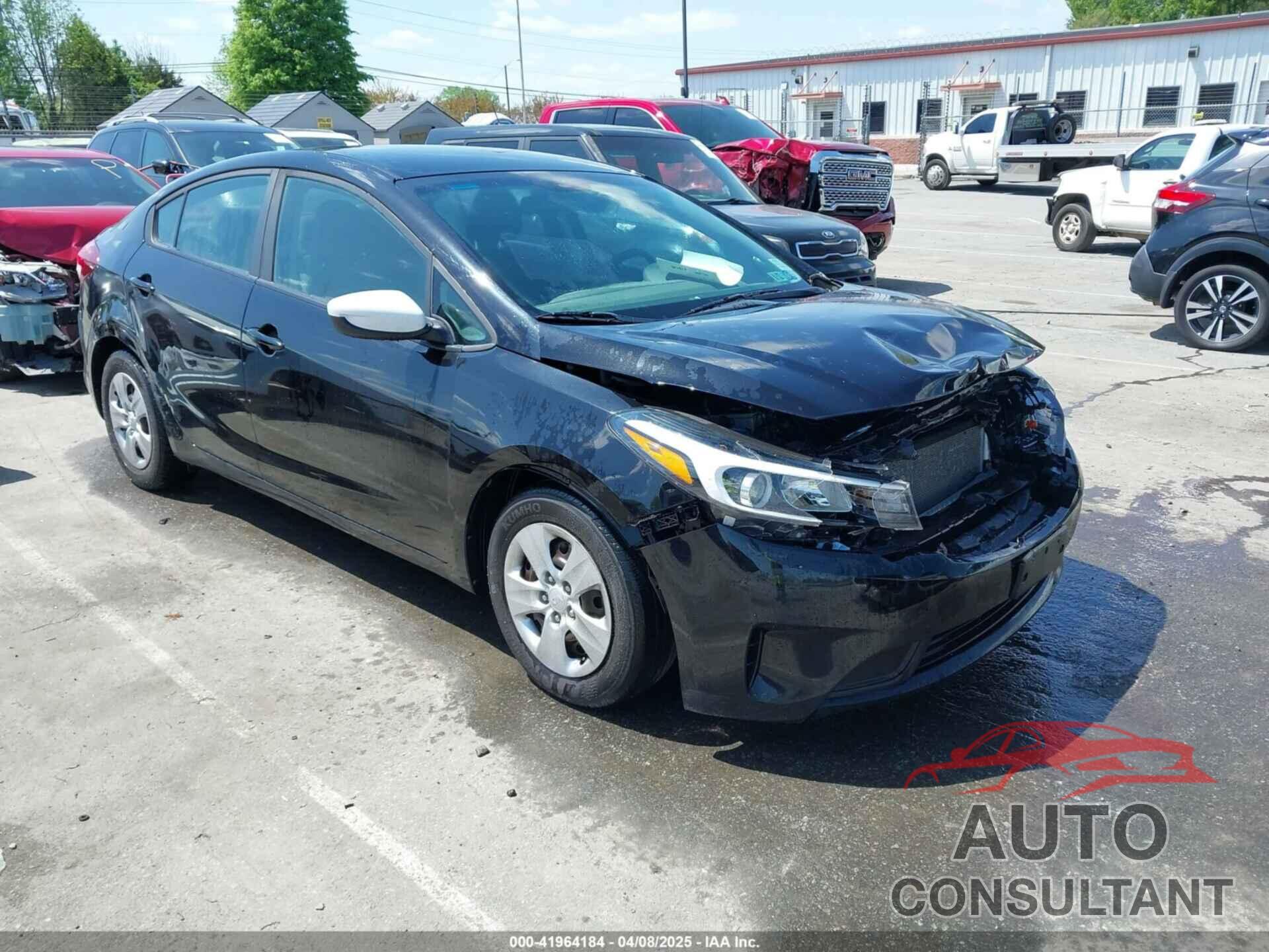 KIA FORTE 2018 - 3KPFL4A75JE237516