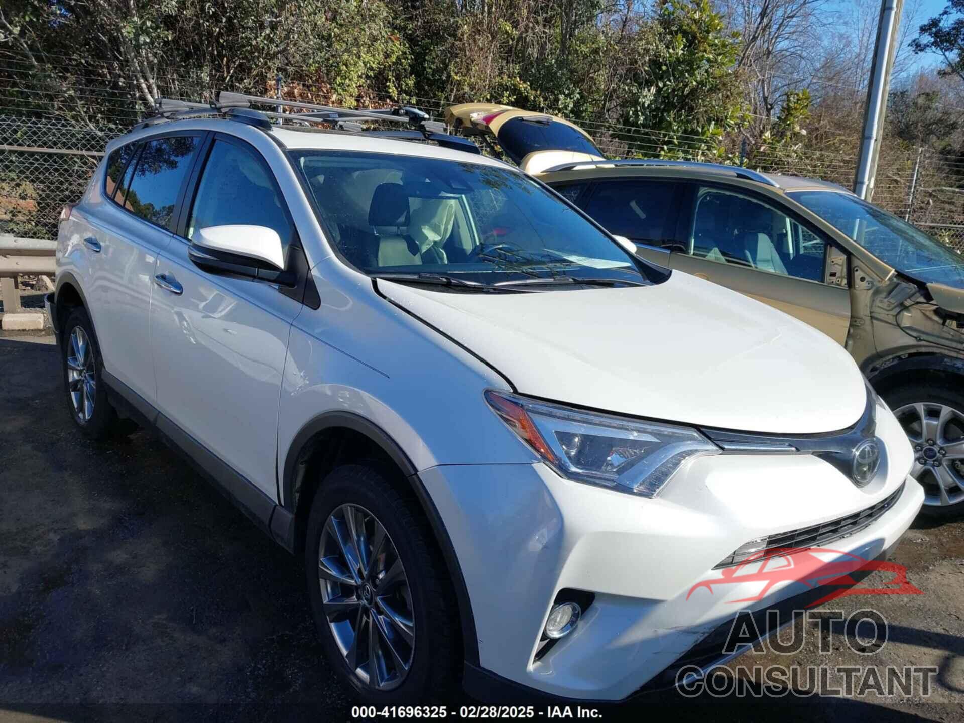 TOYOTA RAV4 2018 - JTMYFREV8JJ747383