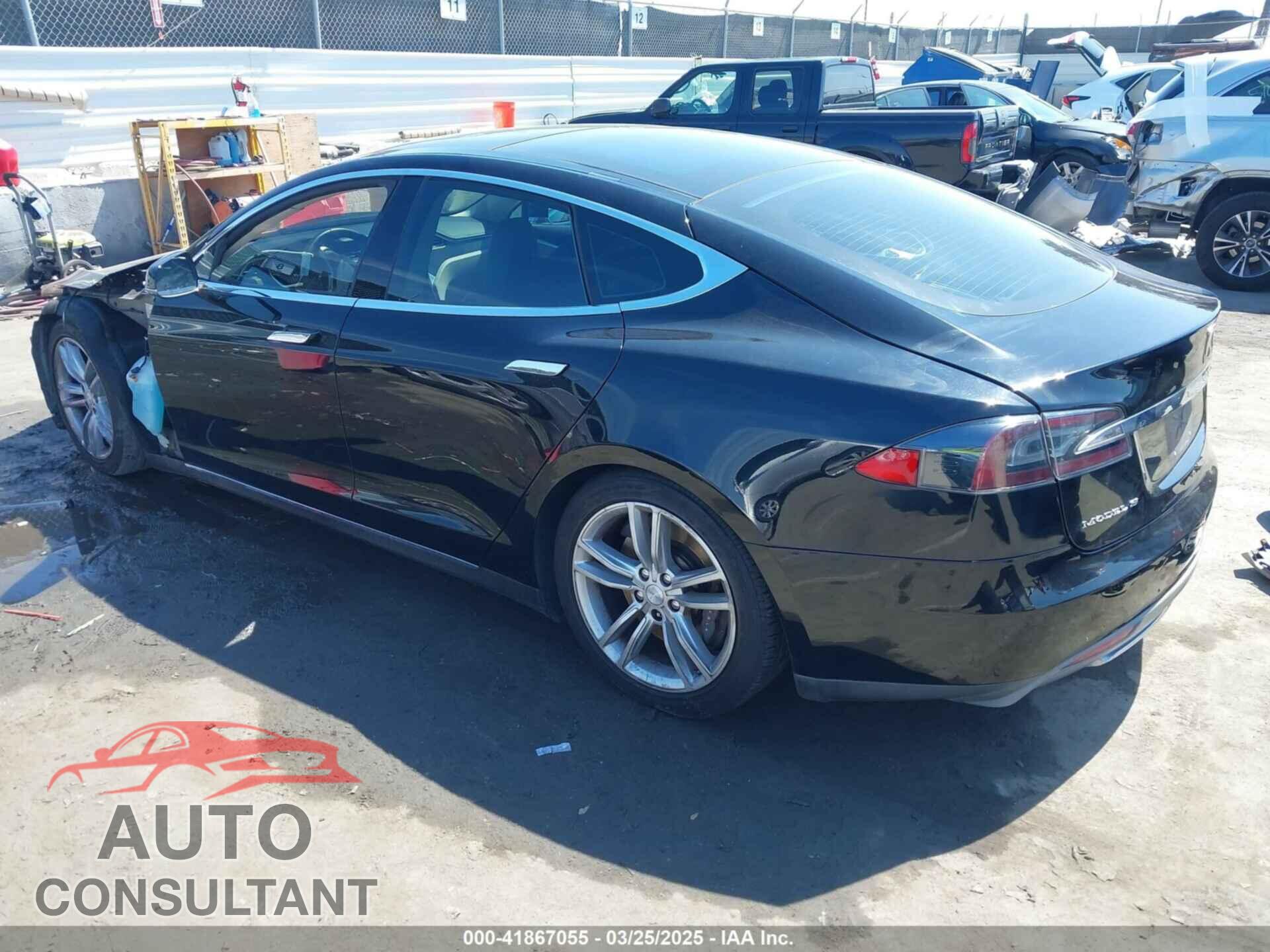 TESLA MODEL S 2013 - 5YJSA1CNXDFP05981