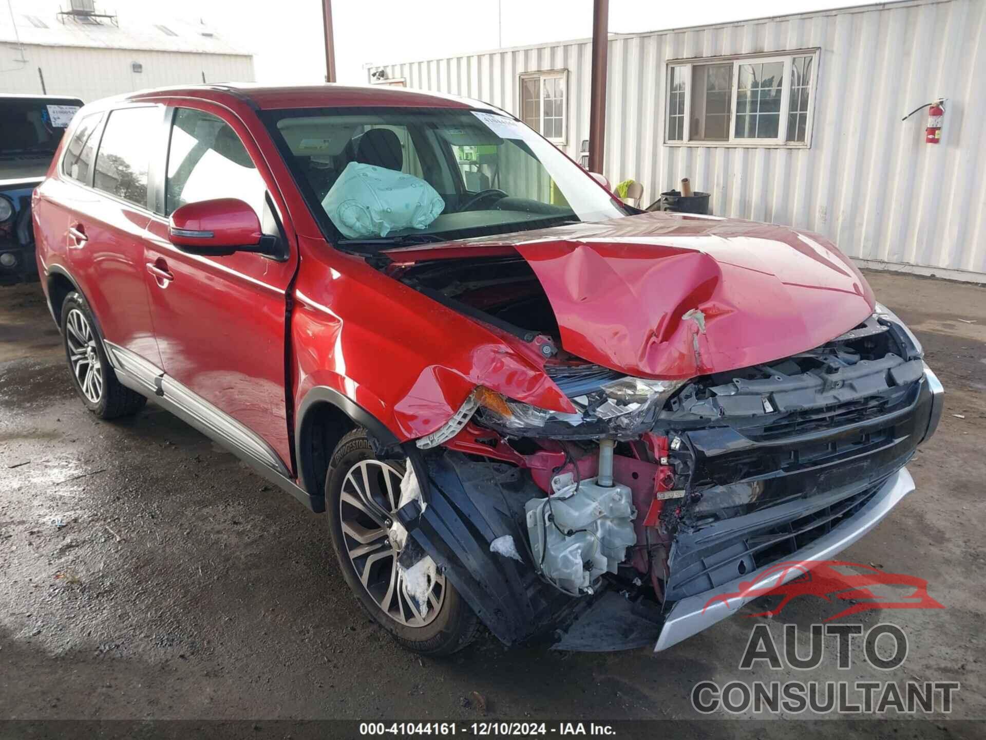 MITSUBISHI OUTLANDER 2018 - JA4AZ3A35JZ041056