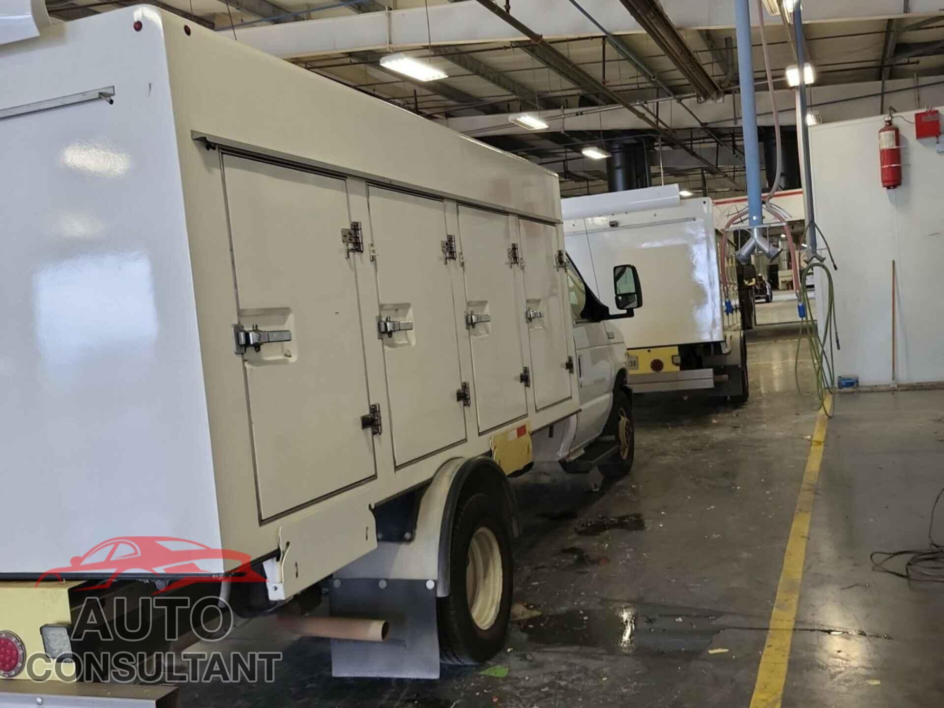 FORD E-450 CUTAWAY 2019 - 1FDXE4FS1KDC19346