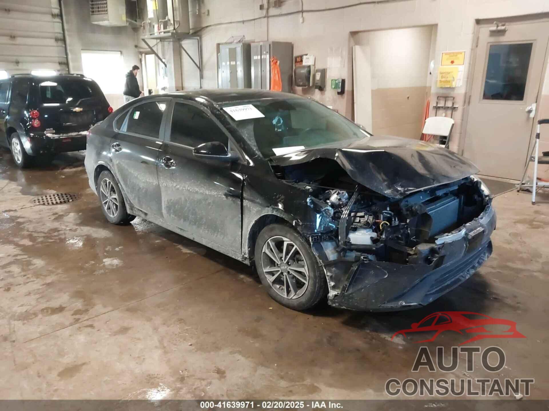 KIA FORTE 2023 - 3KPF24AD2PE685181