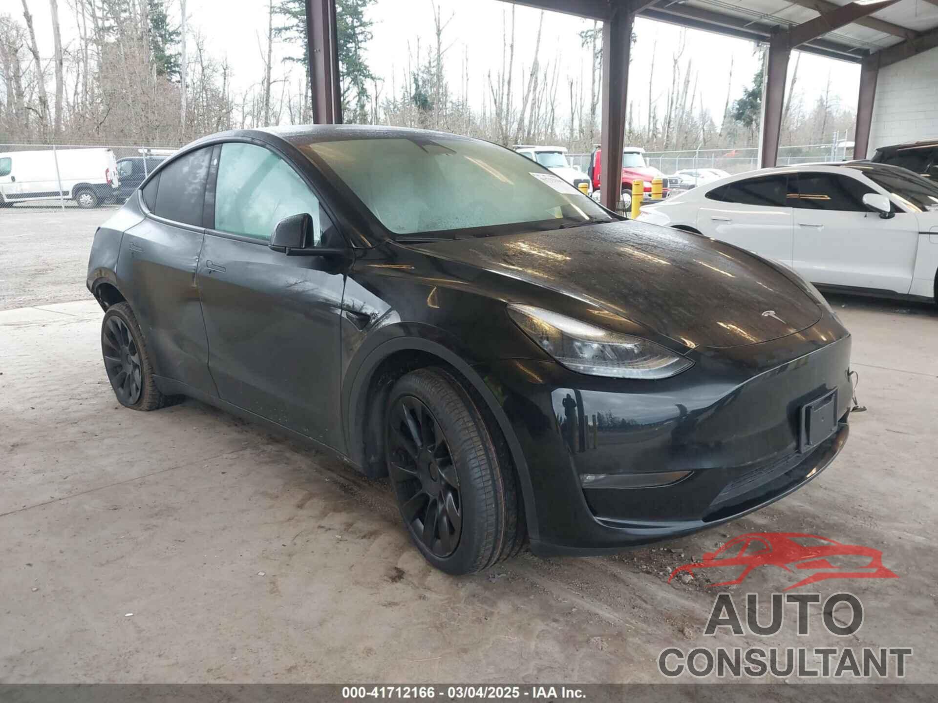 TESLA MODEL Y 2023 - 7SAYGAEEXPF707503