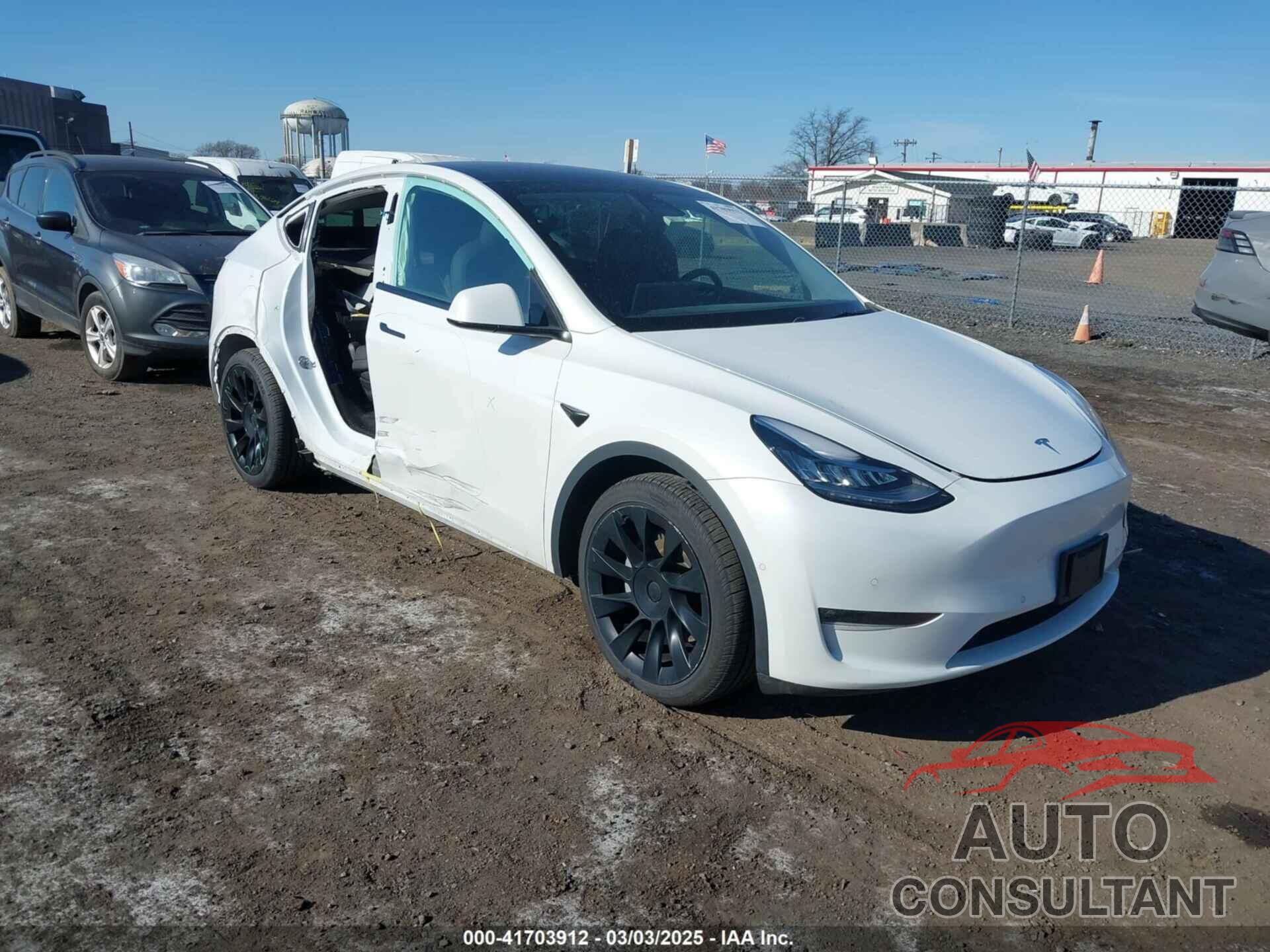 TESLA MODEL Y 2022 - 7SAYGAEE3NF337220