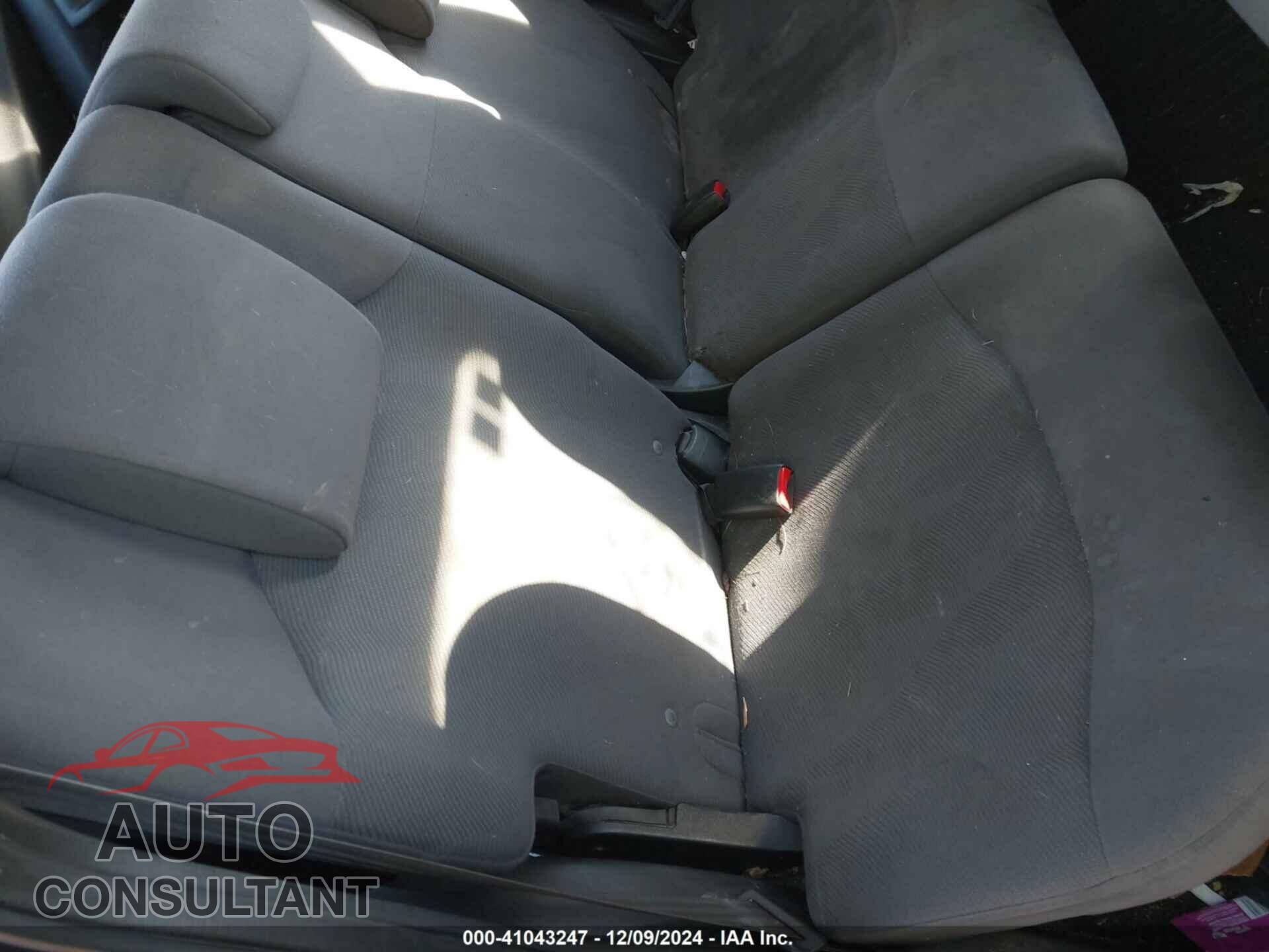 HONDA FIT 2013 - JHMGE8H36DC005252