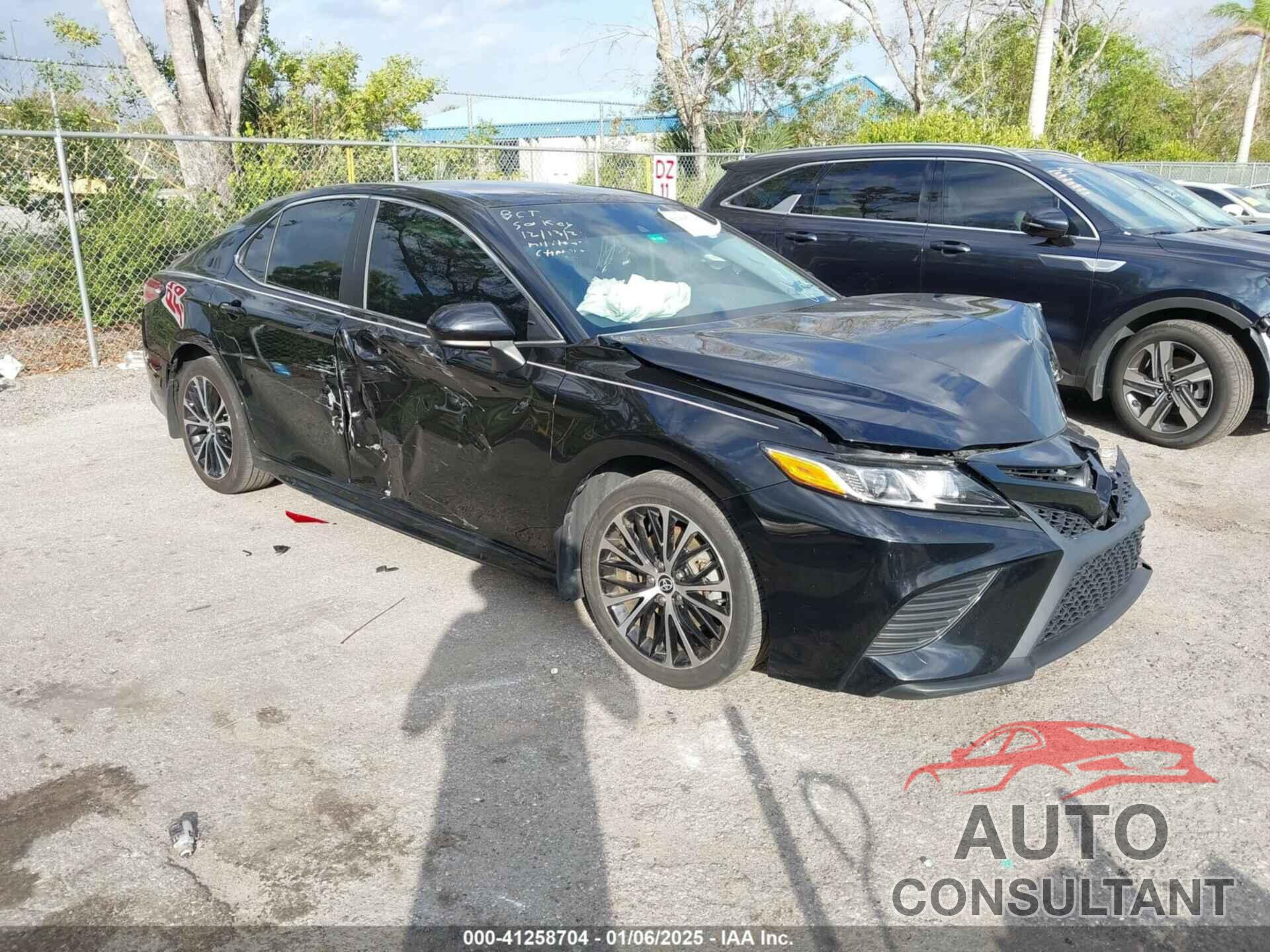 TOYOTA CAMRY 2020 - 4T1G11AK4LU376856