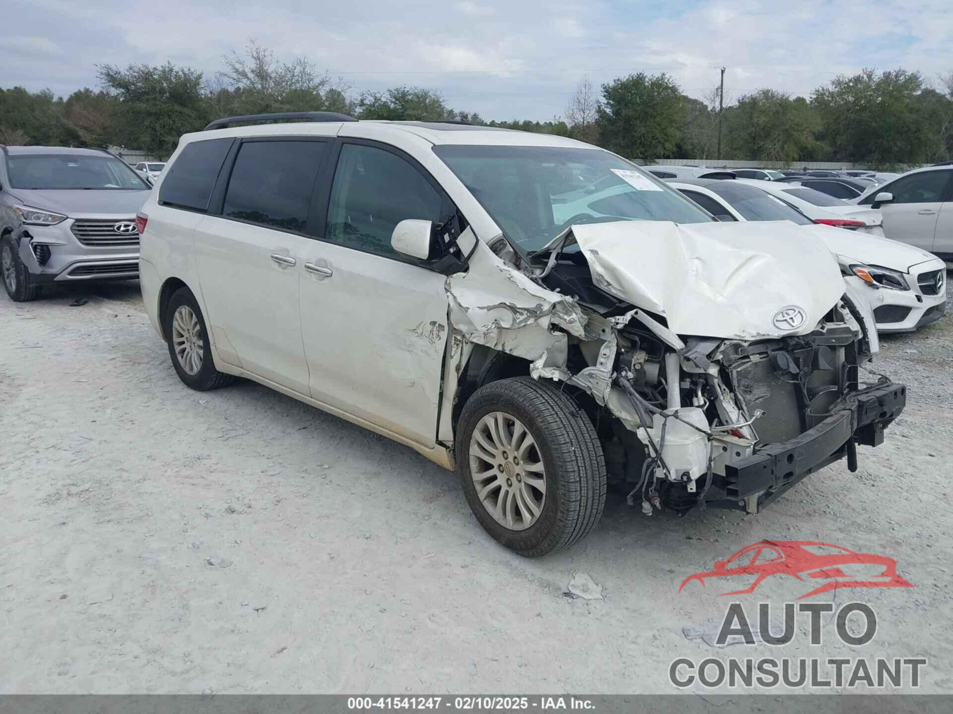 TOYOTA SIENNA 2017 - 5TDYZ3DC7HS853440