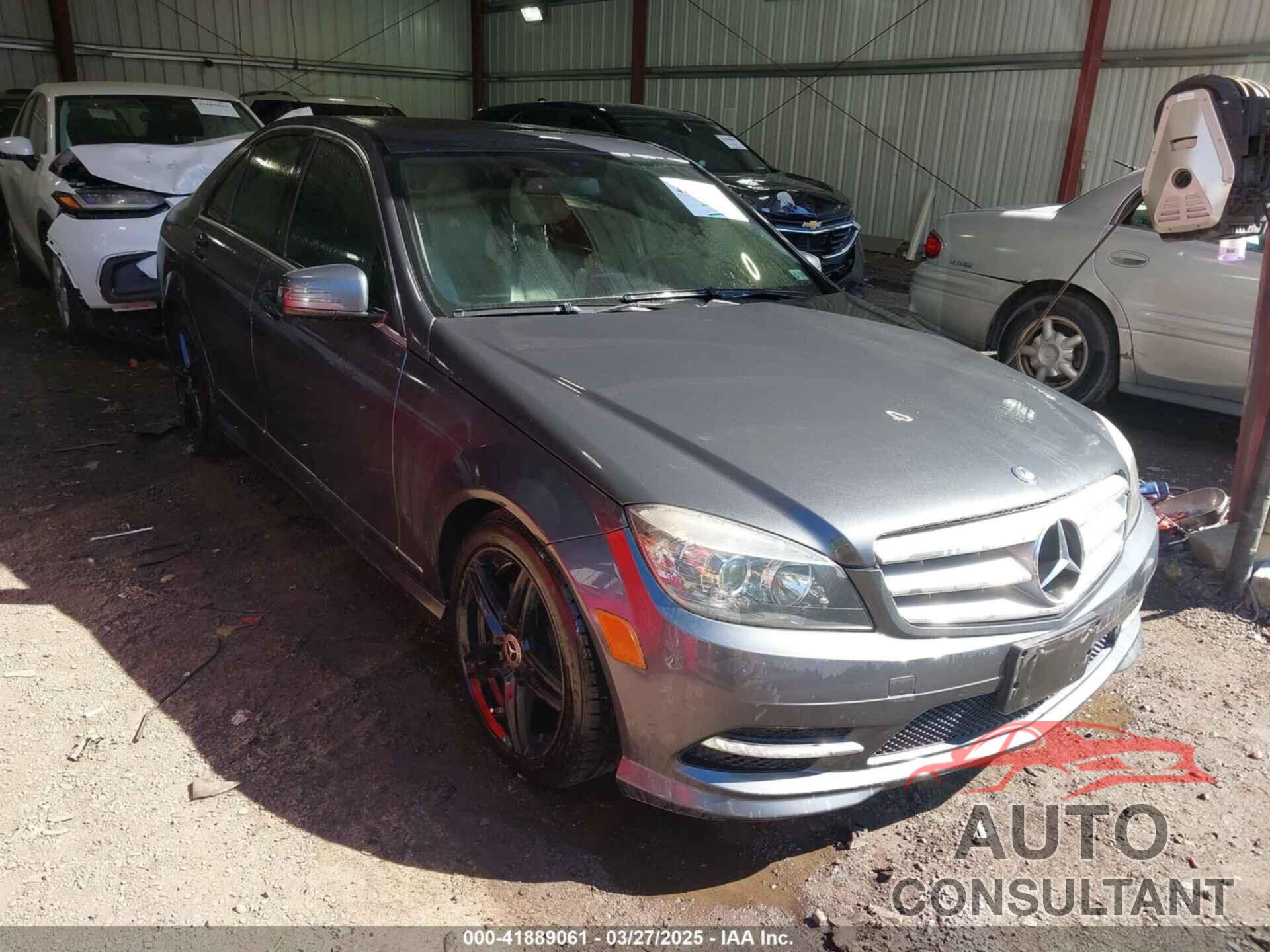 MERCEDES-BENZ C 300 2011 - WDDGF8BBXBR150132