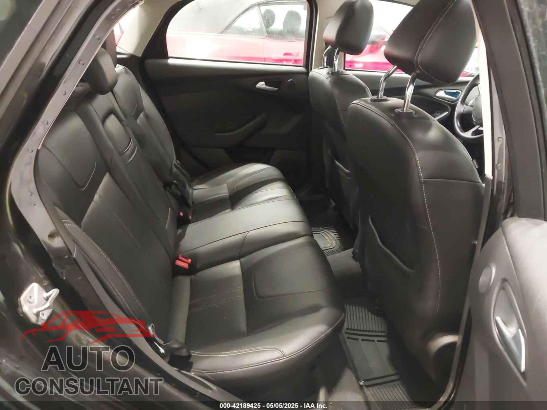 FORD FOCUS 2012 - 1FAHP3N23CL151871