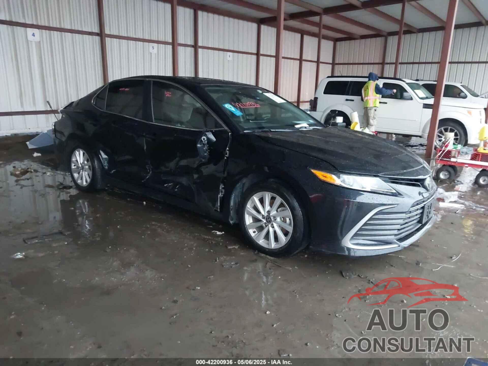 TOYOTA CAMRY 2024 - 4T1C11AK6RU875603
