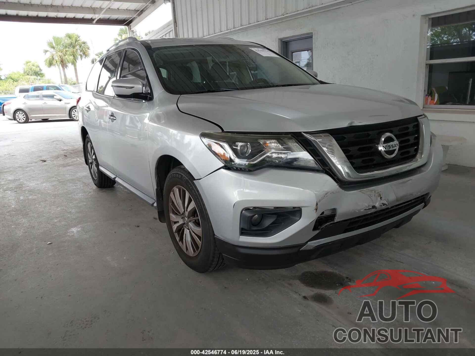 NISSAN PATHFINDER 2018 - 5N1DR2MN7JC679155