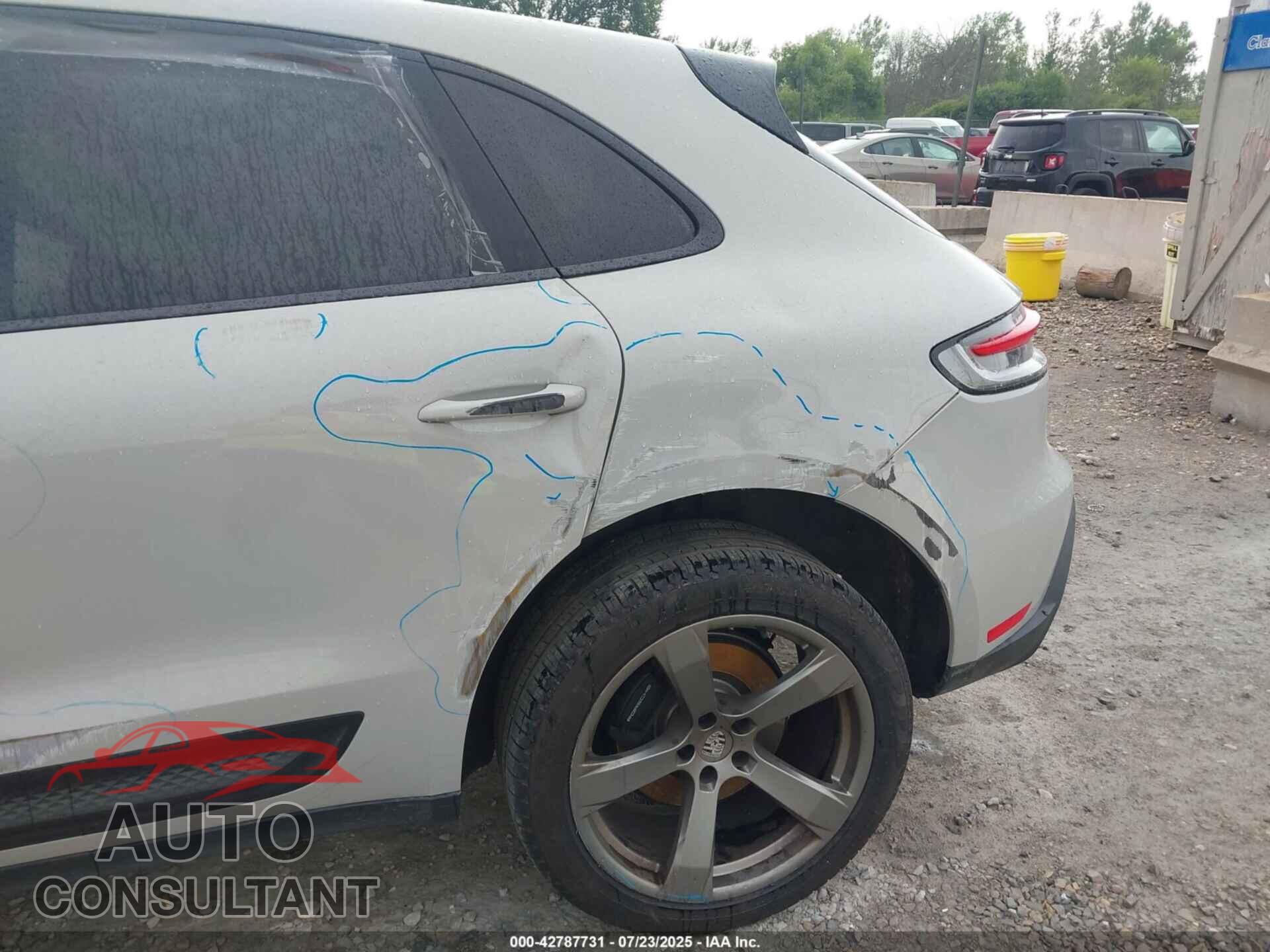 PORSCHE MACAN 2023 - WP1AA2A54PLB21077