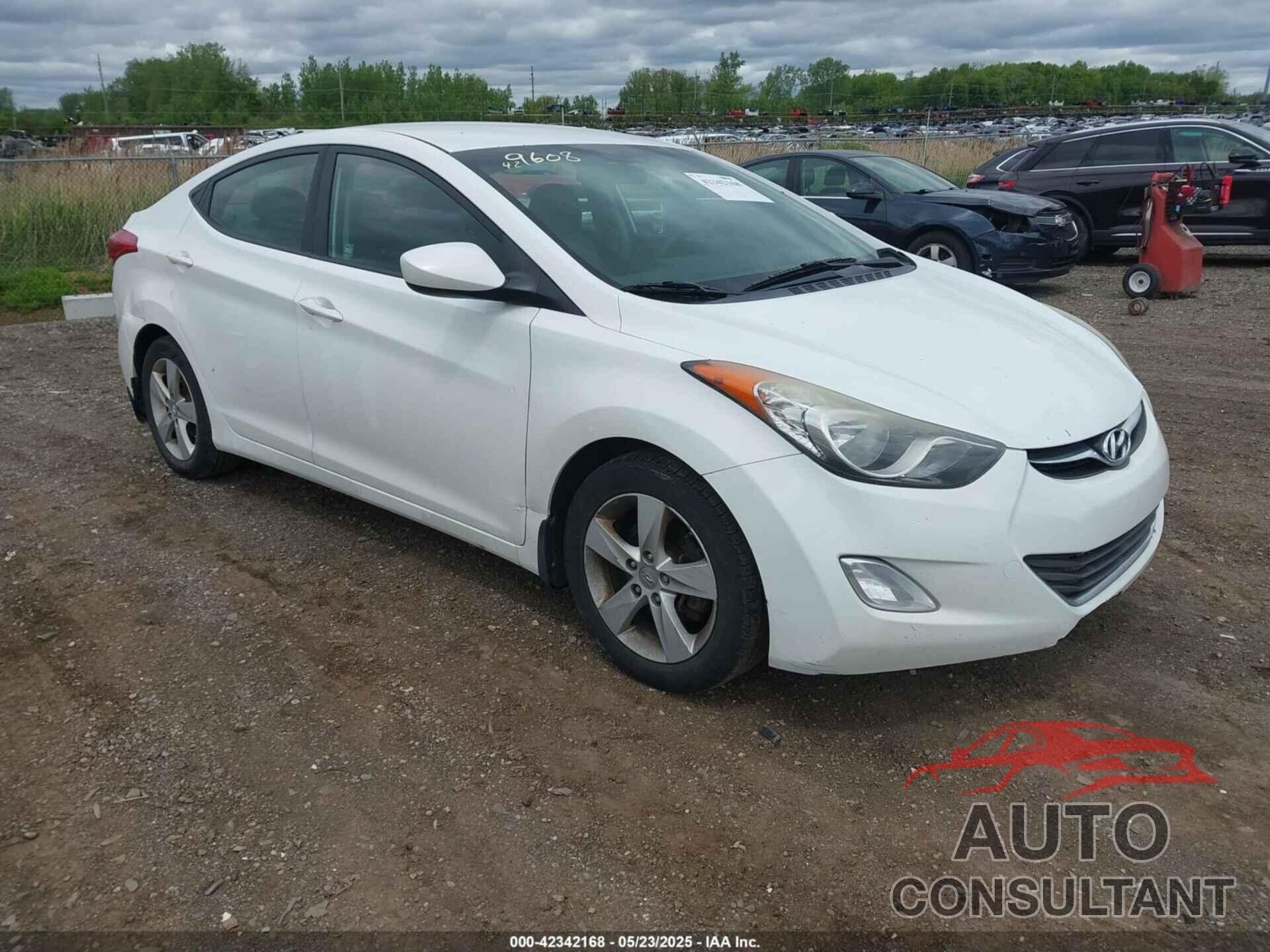 HYUNDAI ELANTRA 2013 - 5NPDH4AE7DH429608