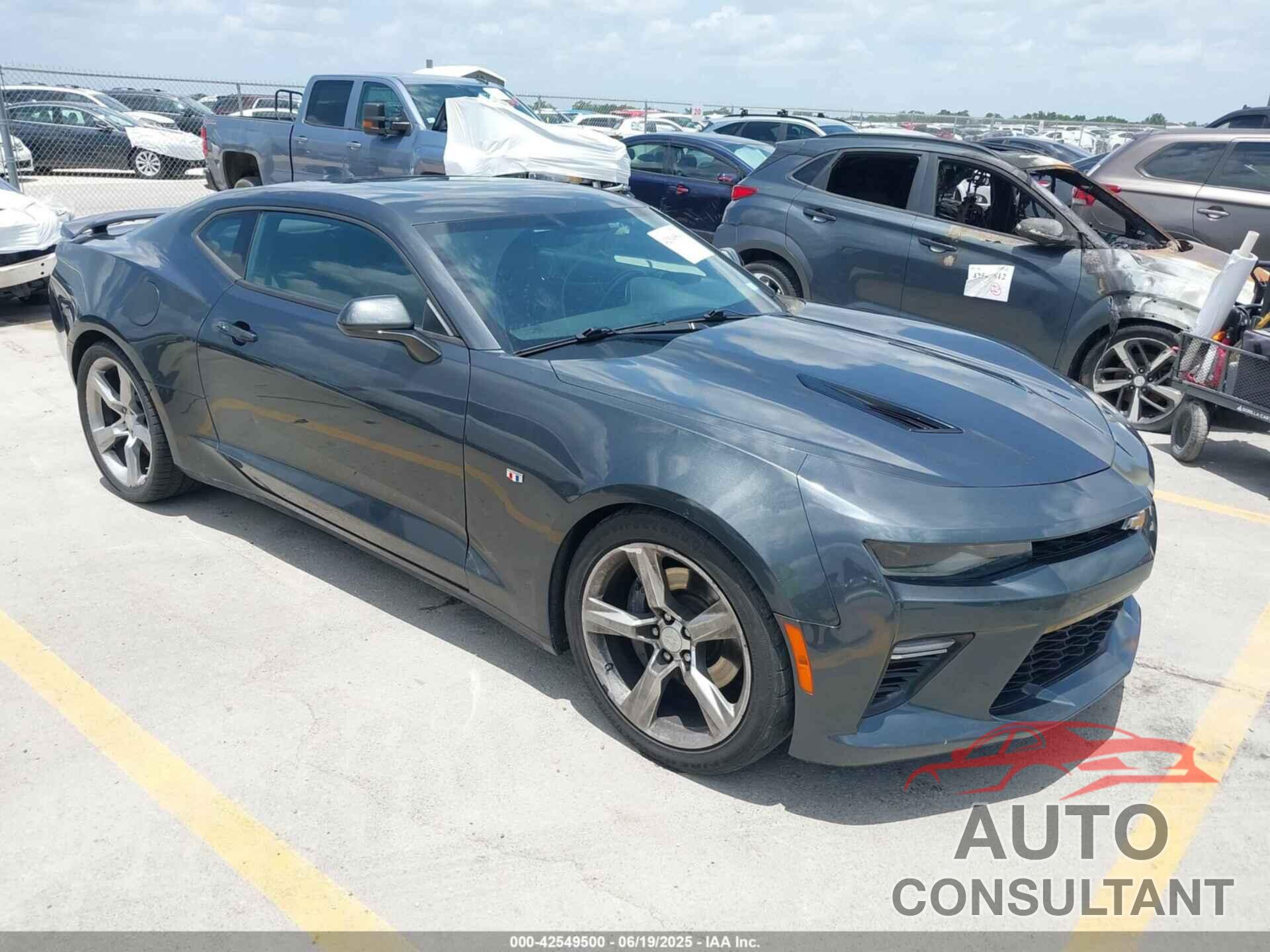 CHEVROLET CAMARO 2018 - 1G1FF1R74J0124295