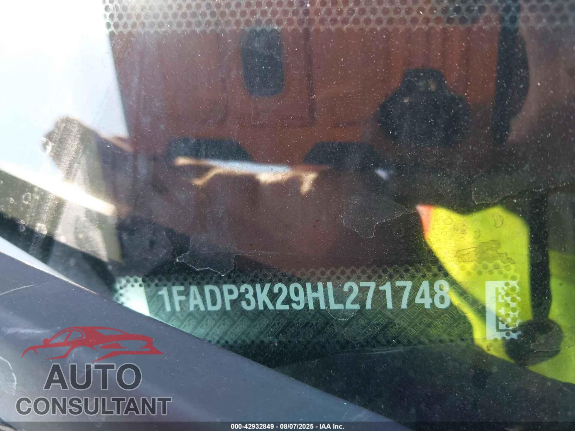 FORD FOCUS 2017 - 1FADP3K29HL271748