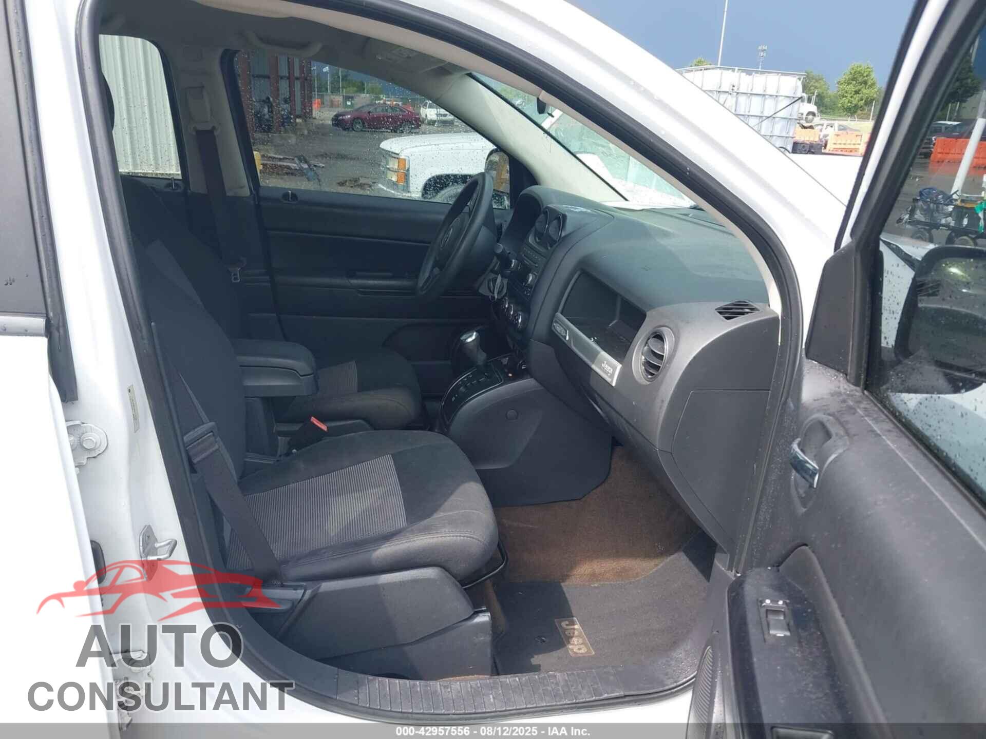 JEEP COMPASS 2014 - 1C4NJCBA2ED772199
